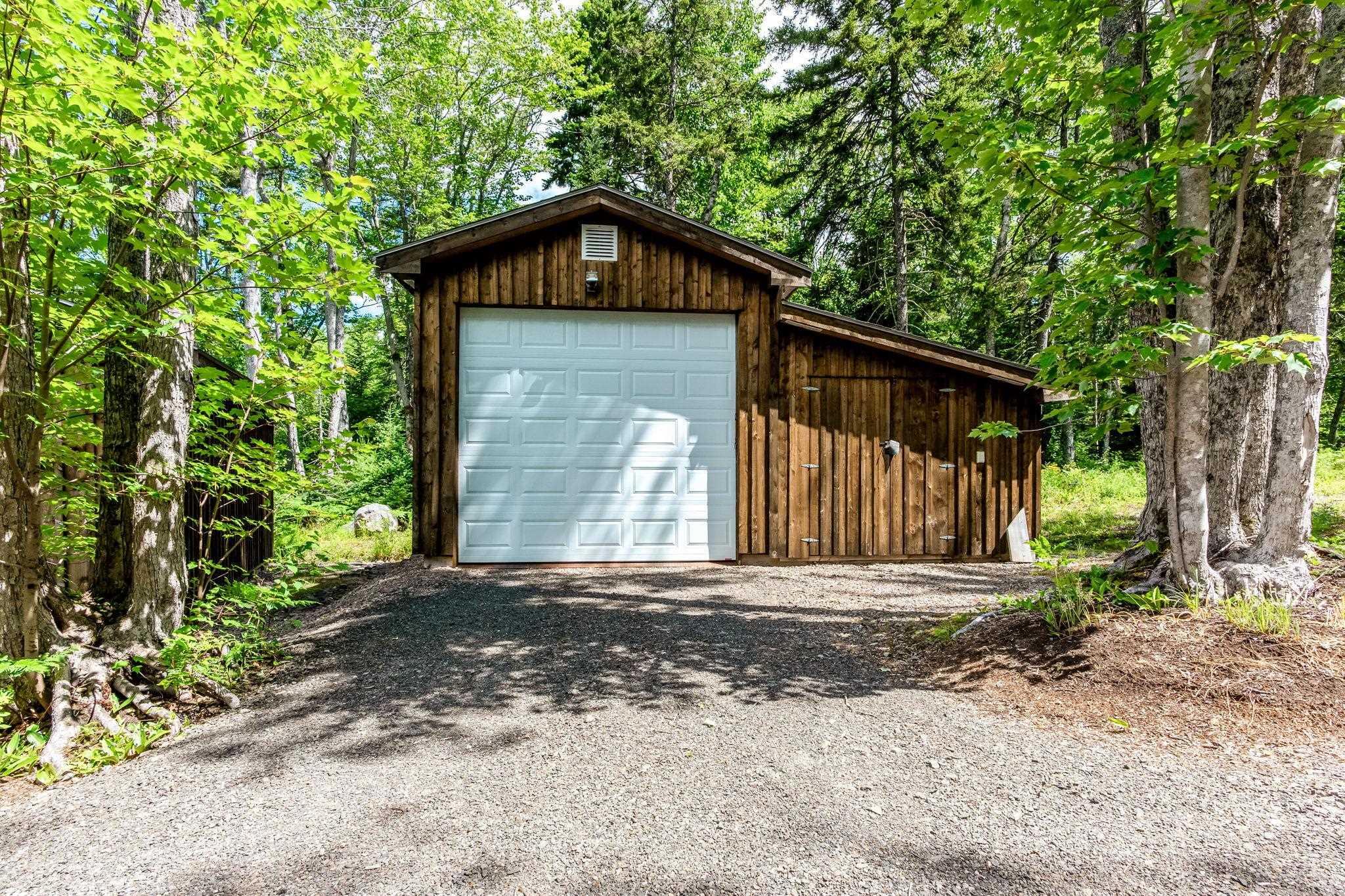 $444,000.00: 633 ADAMS Road, New Albany