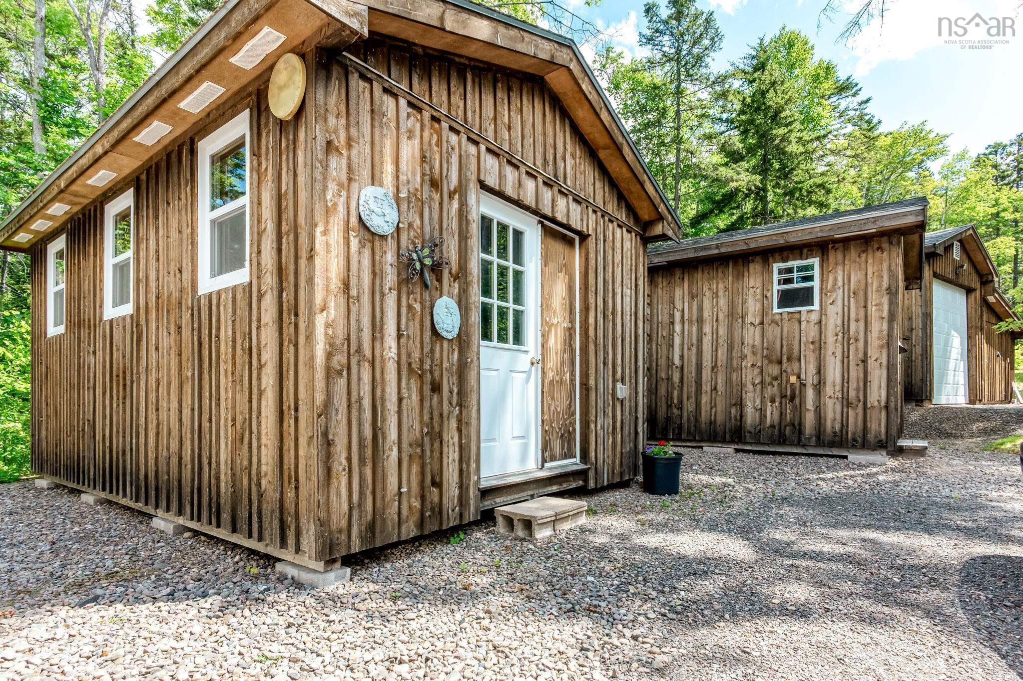 $444,000.00: 633 ADAMS Road, New Albany
