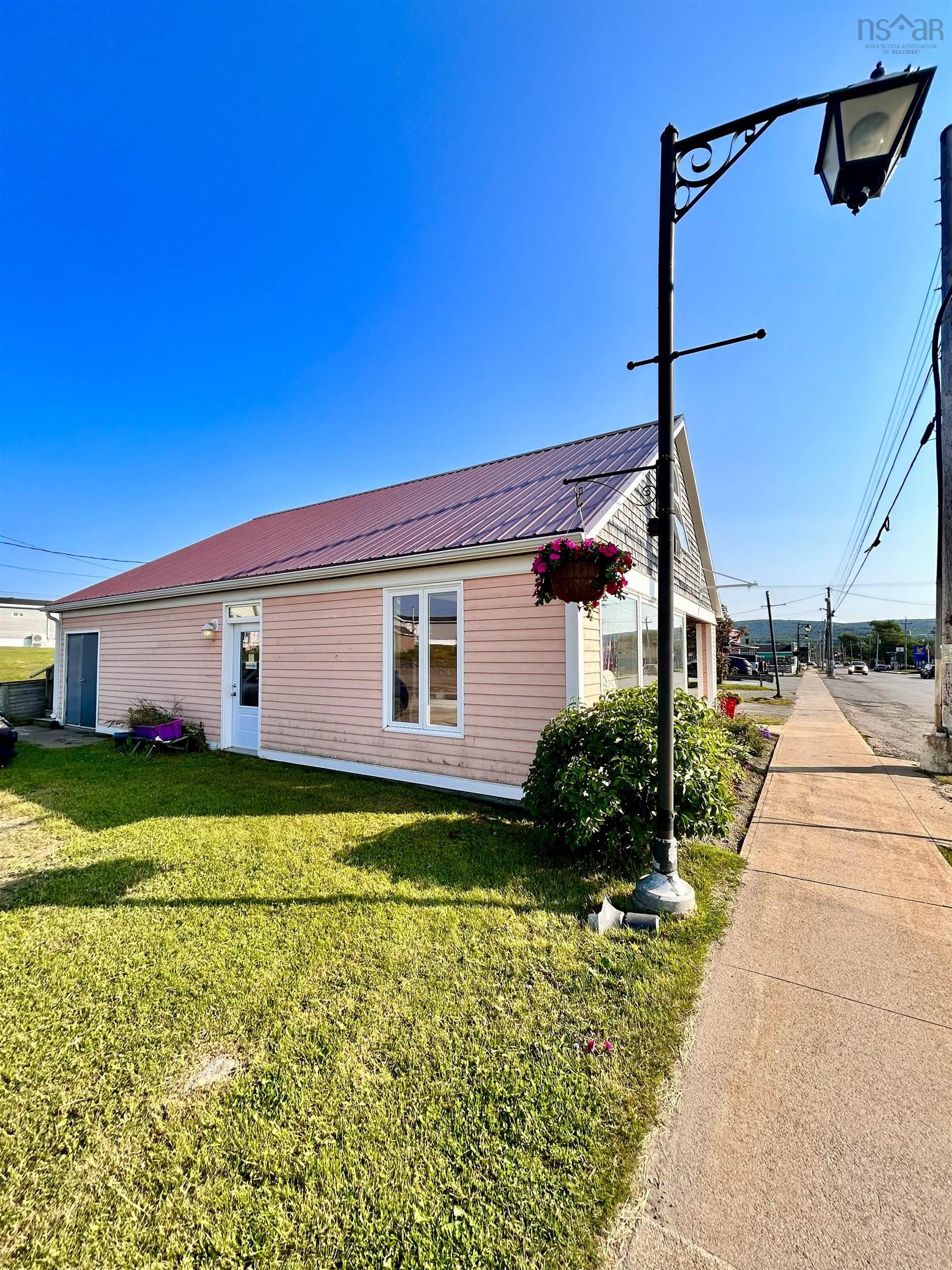 $799,000.00: 15876 Central Avenue, Inverness