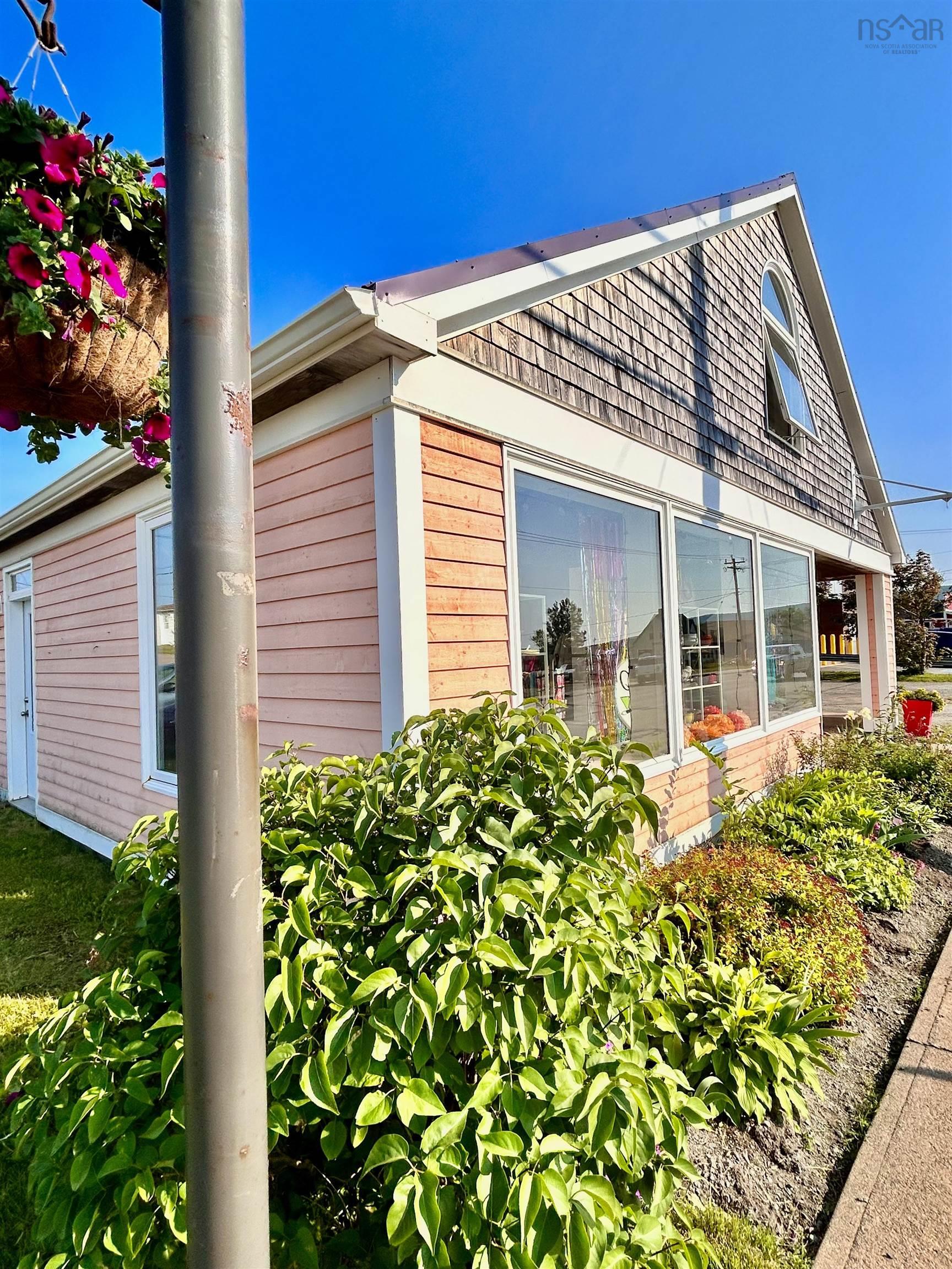$799,000.00: 15876 Central Avenue, Inverness