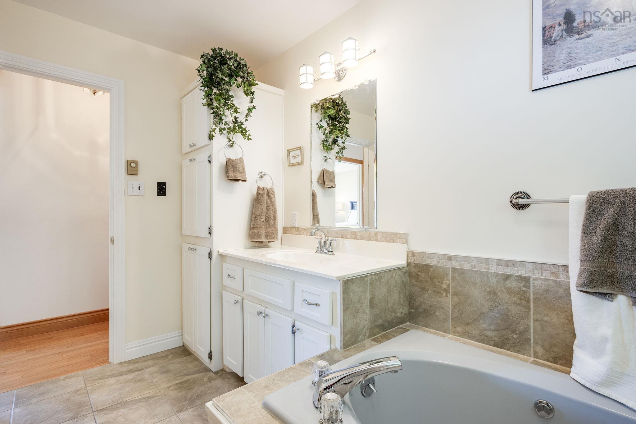 $499,900.00: 49 Cartier Crescent, Lower Sackville
