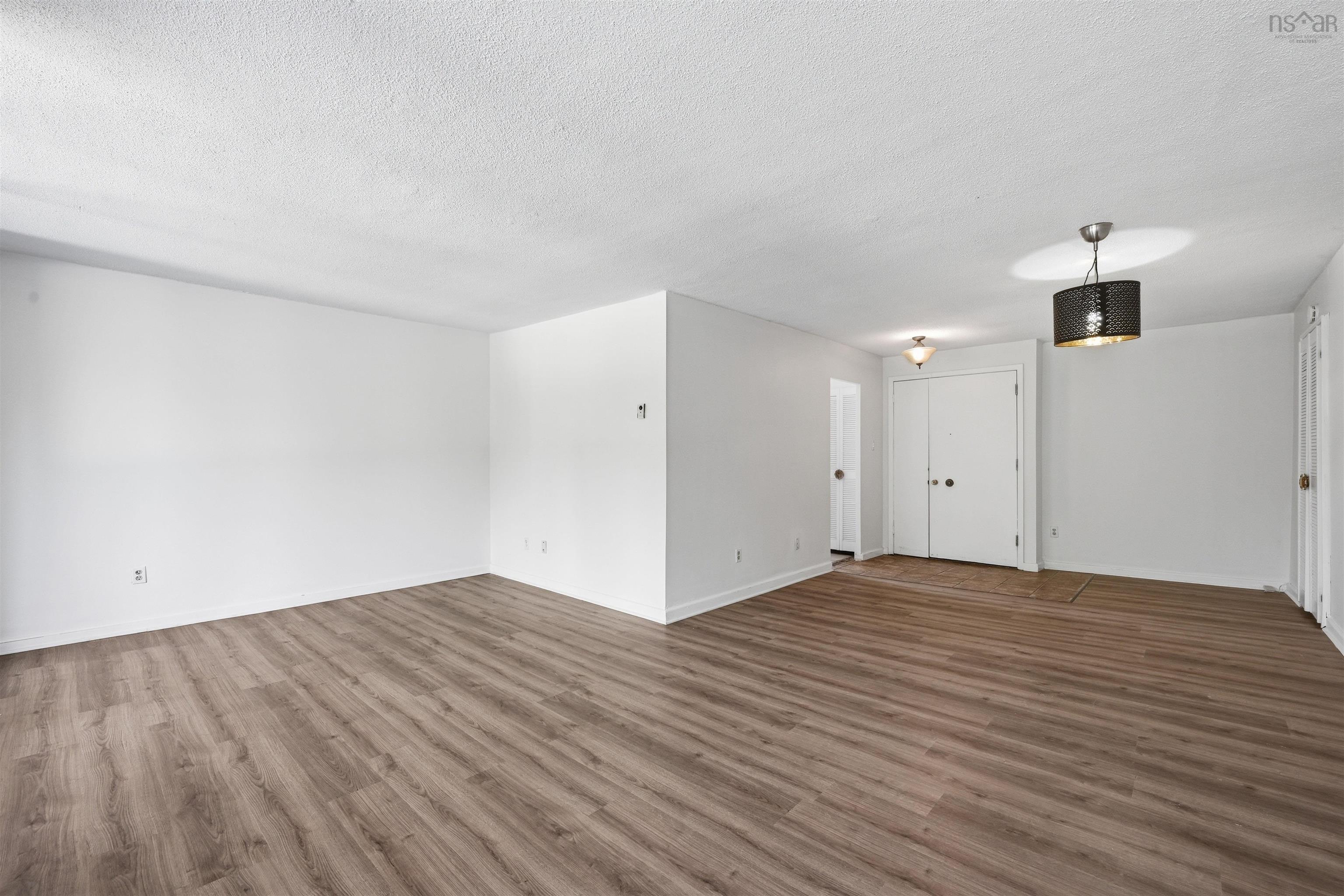 210 5959 Spring Garden Road, Halifax, NS (MLS 202616915)
