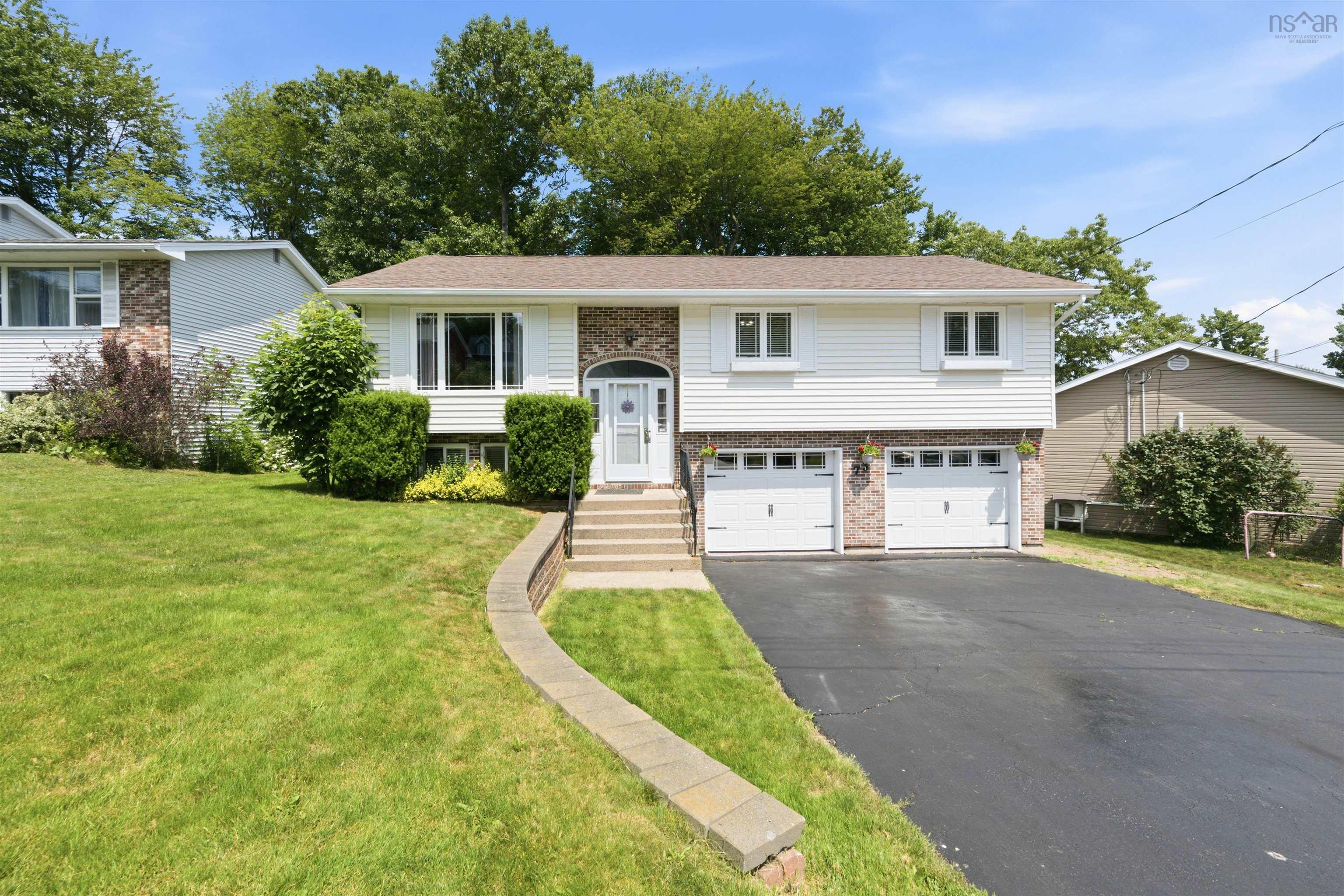 73 Wynn Castle Drive, Lower Sackville, NS (MLS® 202616918) | Lower Sackville Real Estate | RE/MAX Halifax