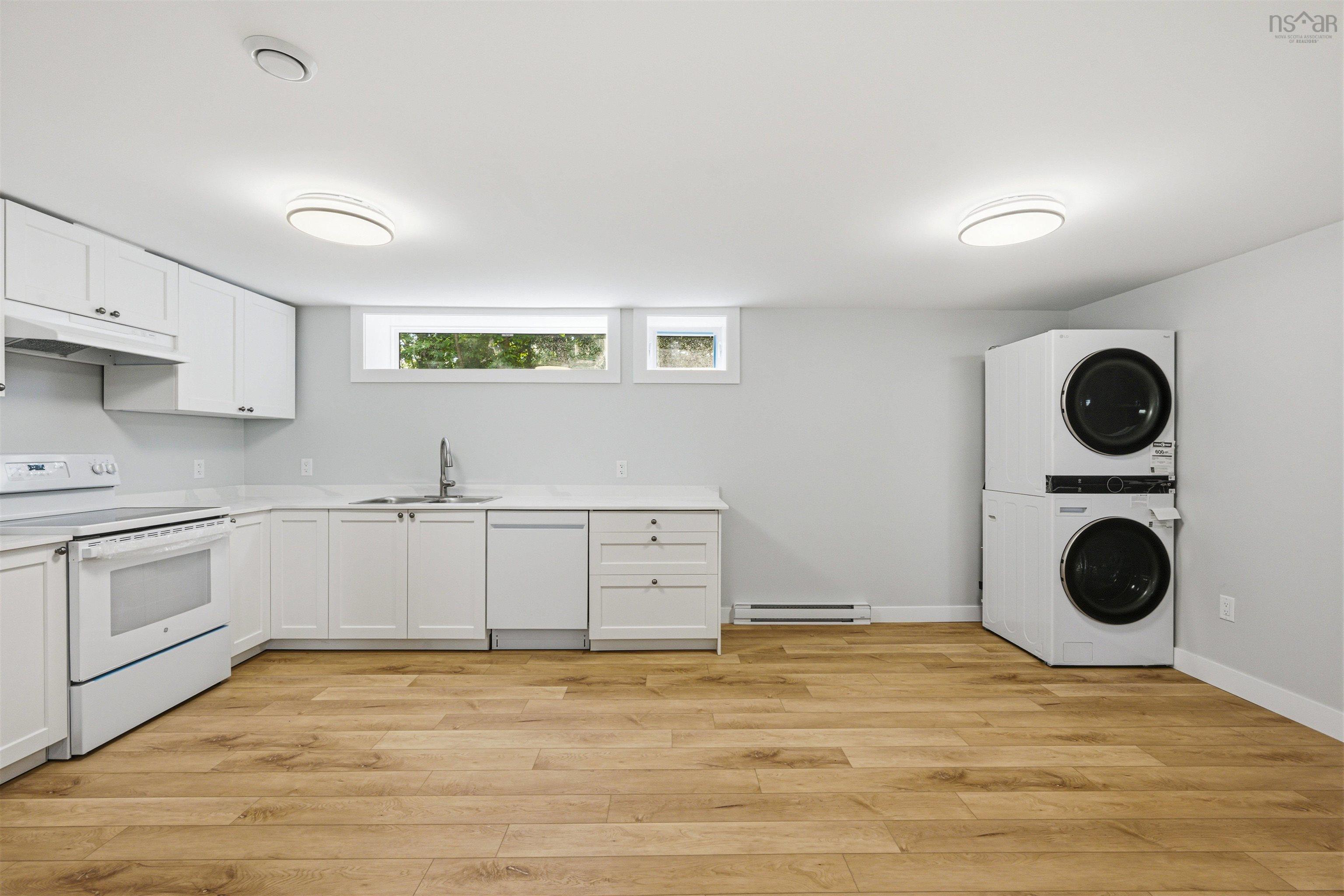 $619,900.00: 1A & 1B Auburn Avenue, Halifax