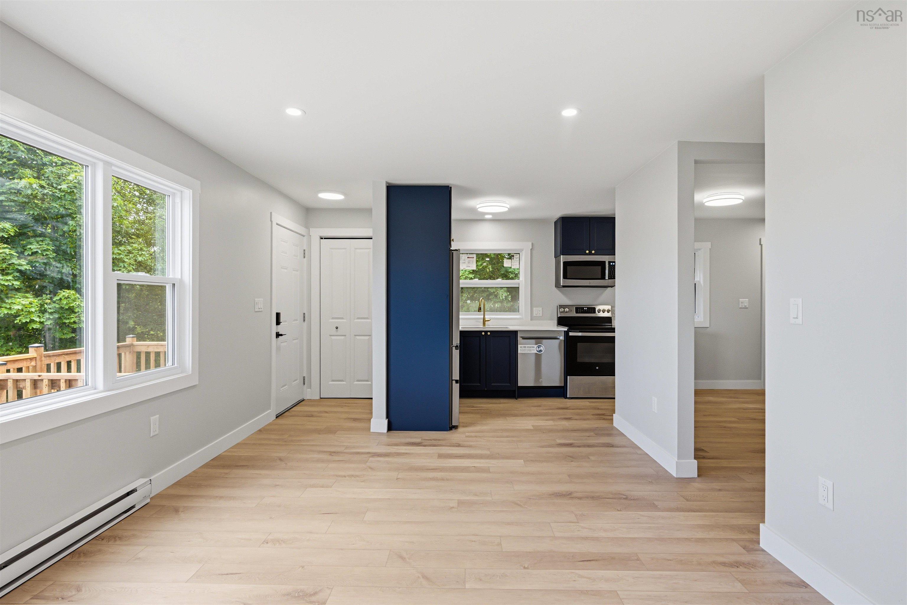 $619,900.00: 1A & 1B Auburn Avenue, Halifax