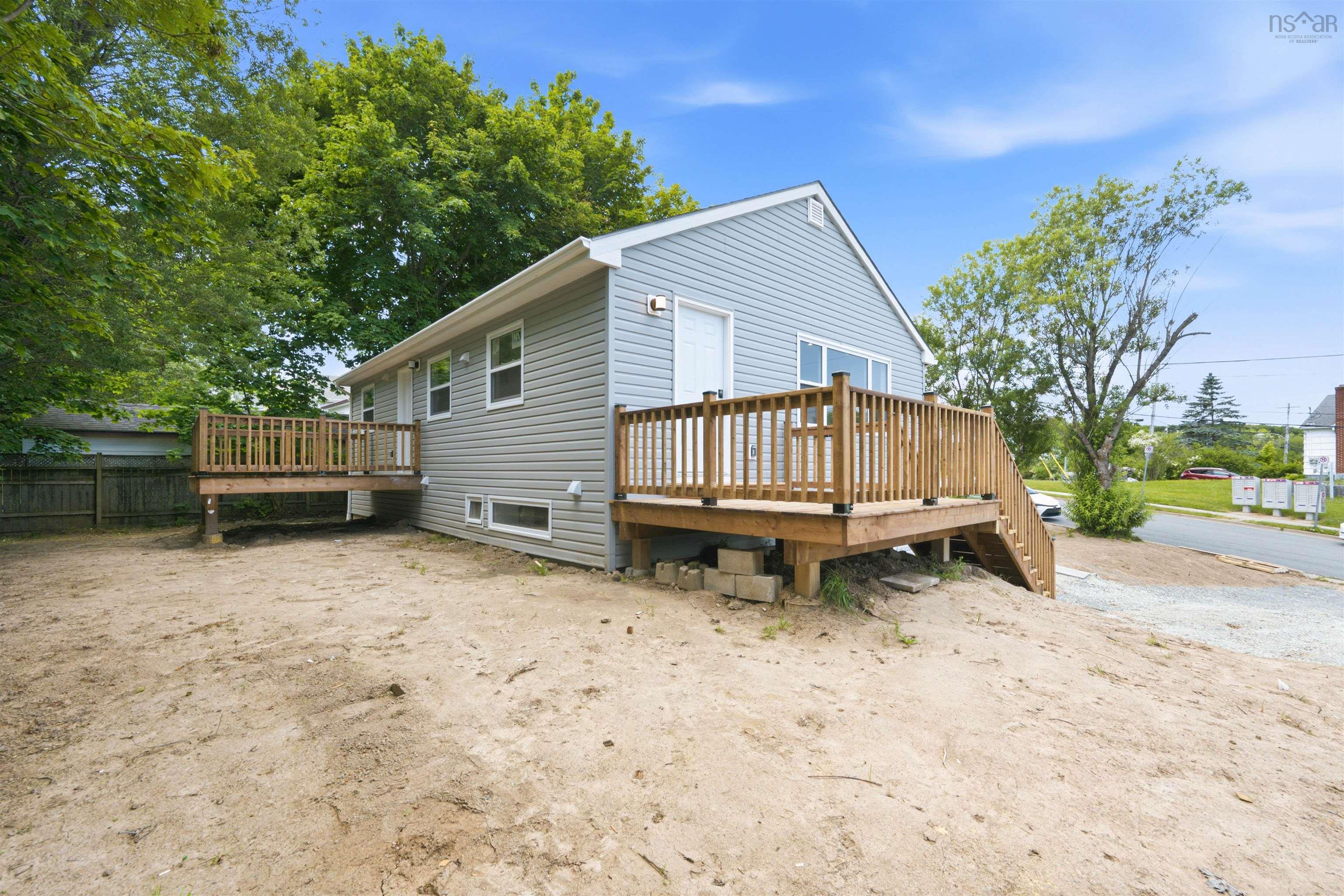 $619,900.00: 1A & 1B Auburn Avenue, Halifax