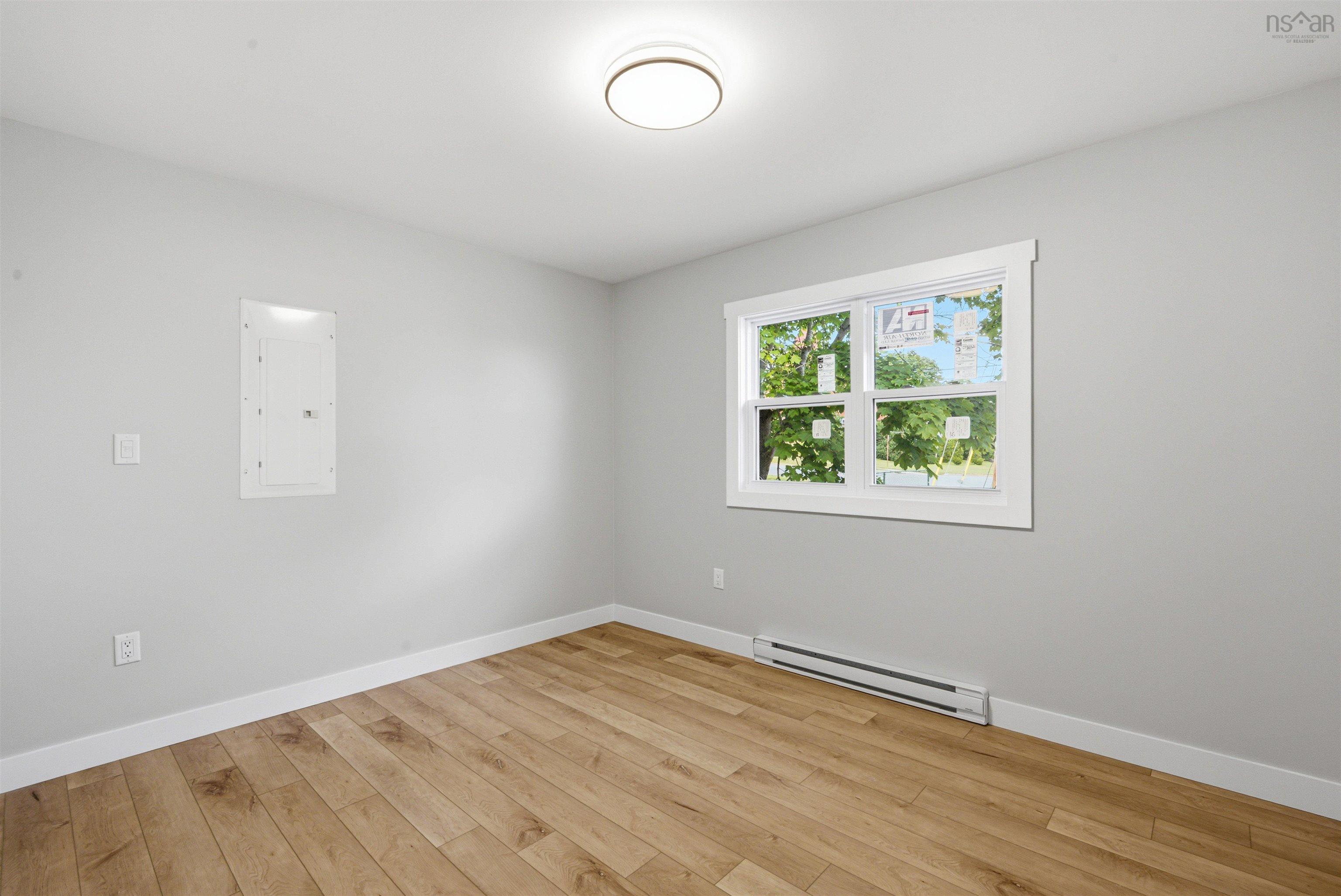 $619,900.00: 1A & 1B Auburn Avenue, Halifax