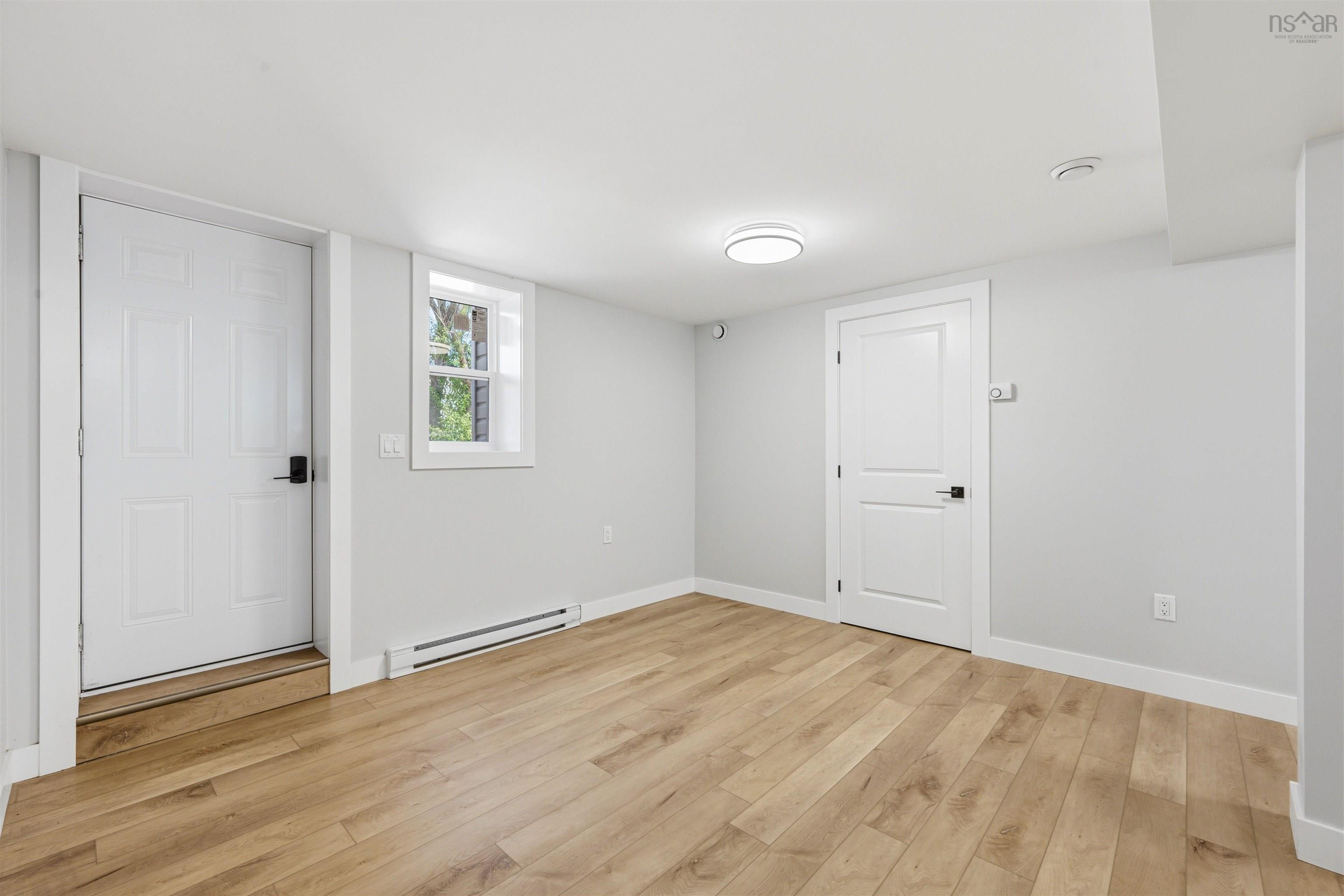 $619,900.00: 1A & 1B Auburn Avenue, Halifax