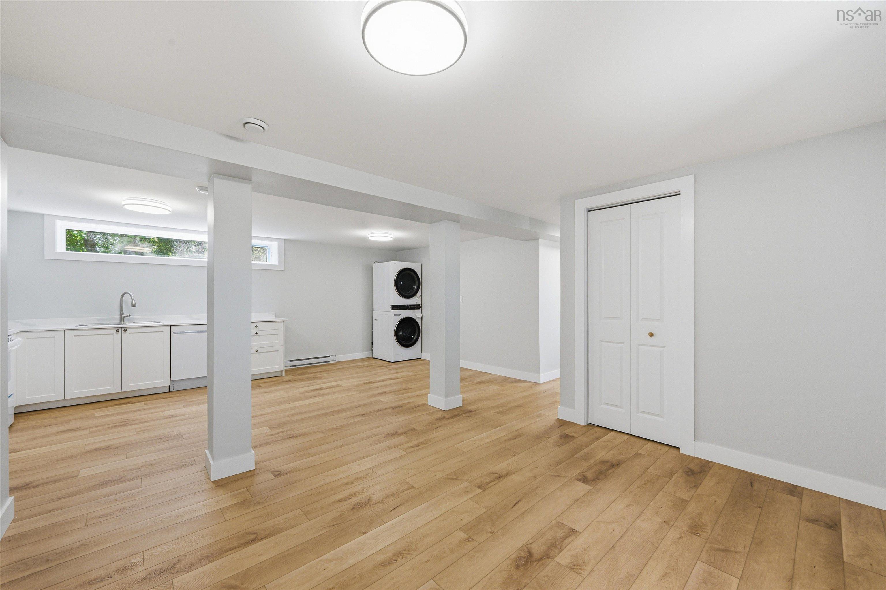 $619,900.00: 1A & 1B Auburn Avenue, Halifax