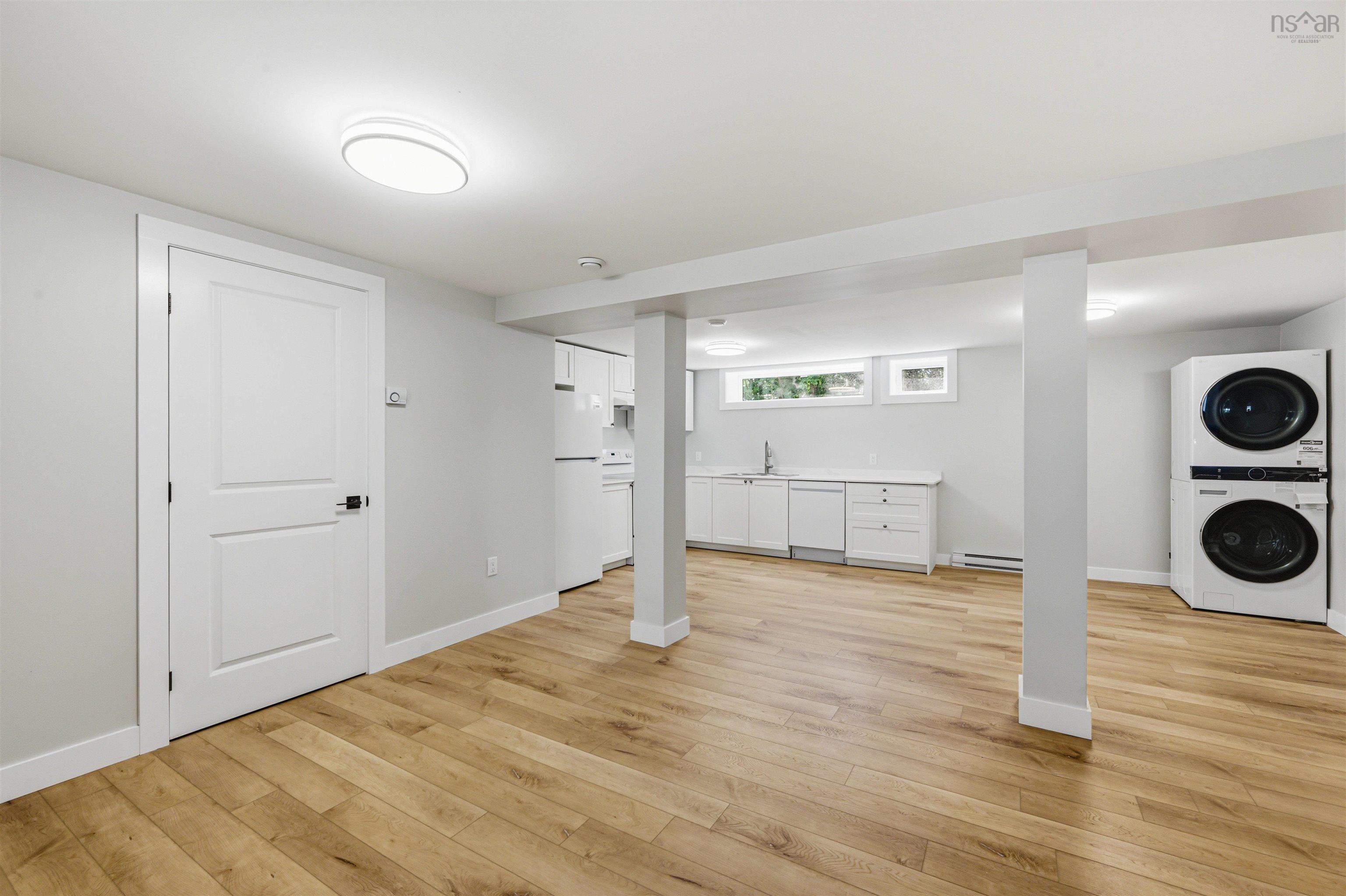 $619,900.00: 1A & 1B Auburn Avenue, Halifax
