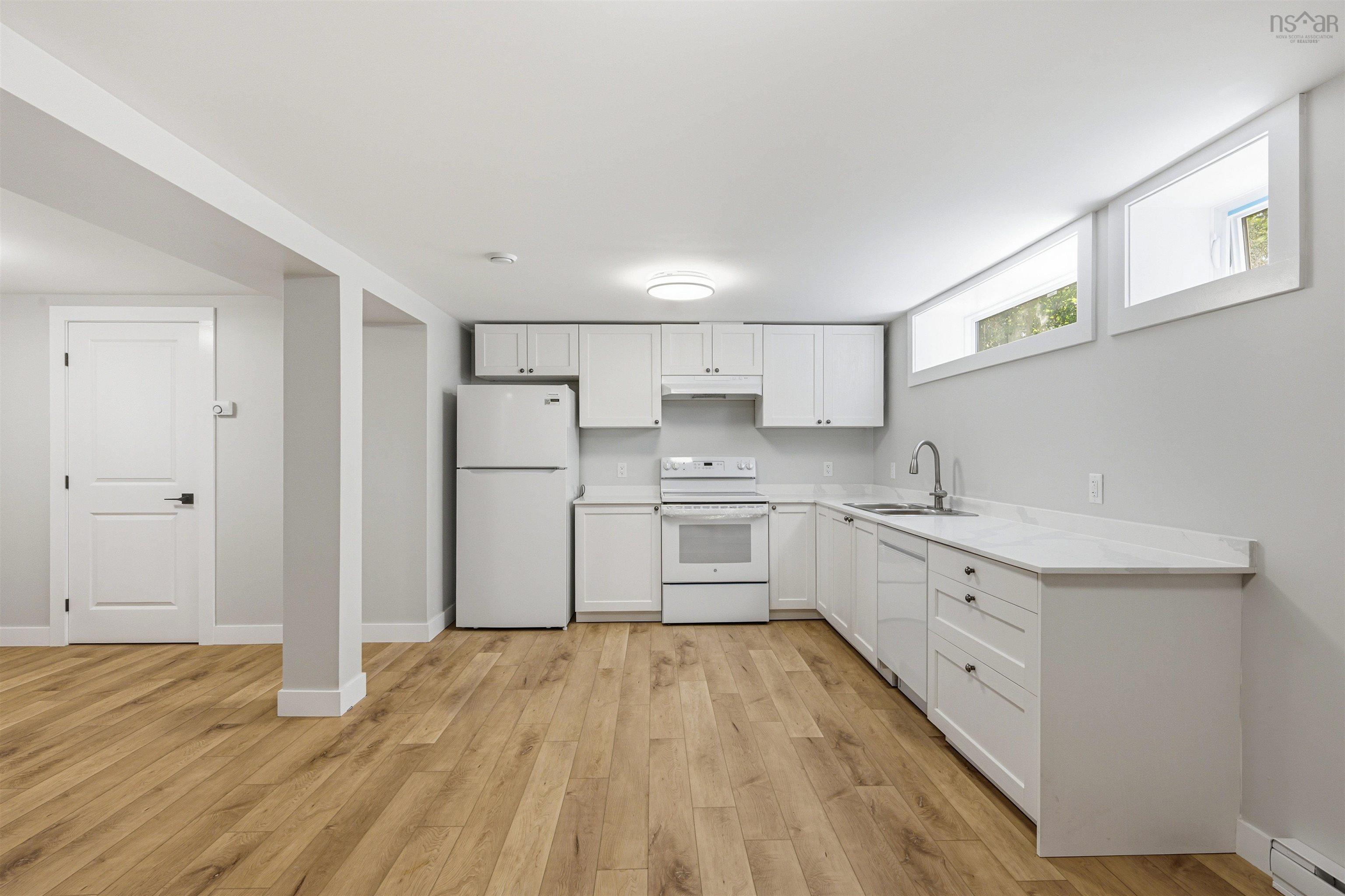 $619,900.00: 1A & 1B Auburn Avenue, Halifax