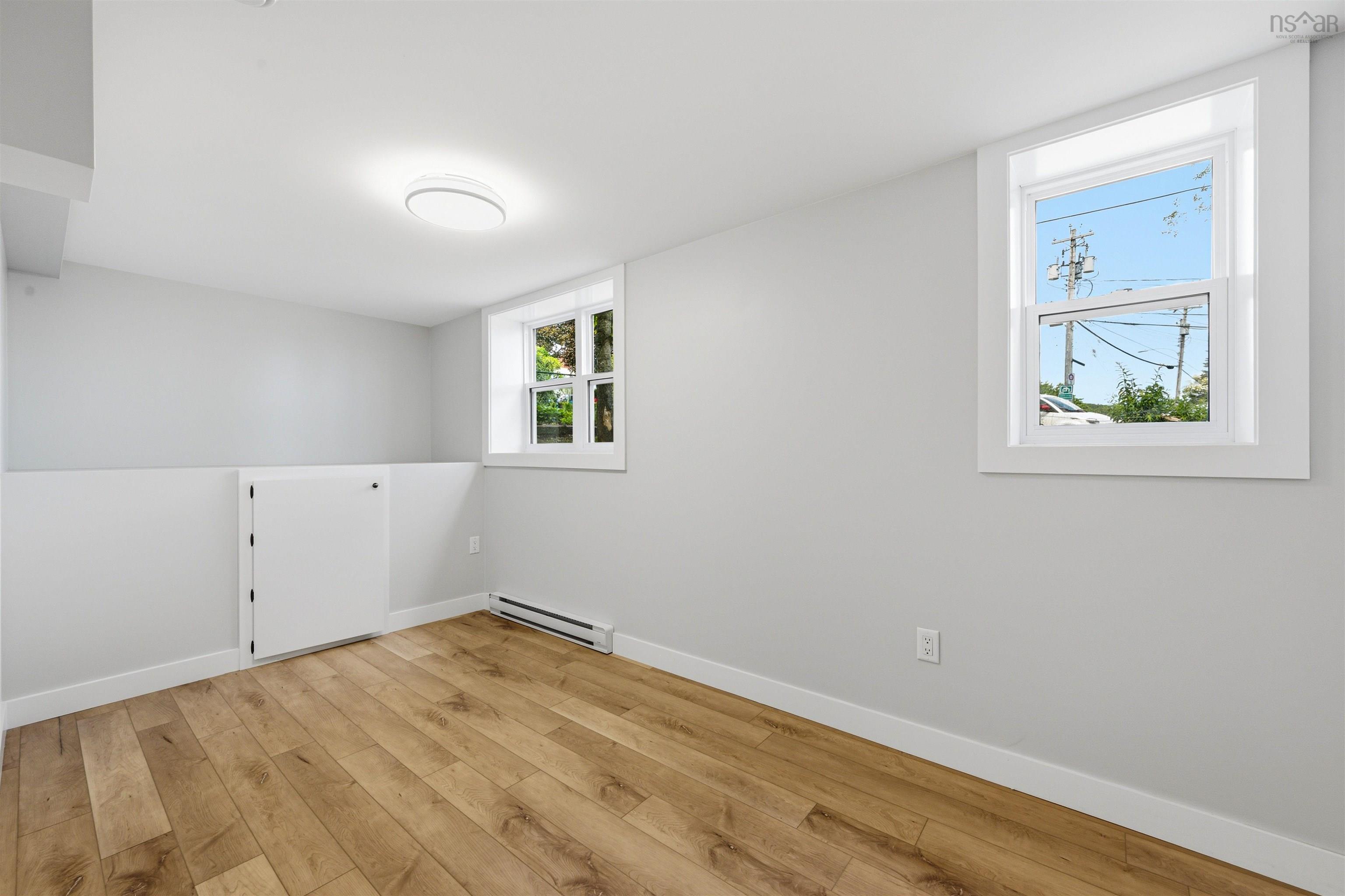 $619,900.00: 1A & 1B Auburn Avenue, Halifax