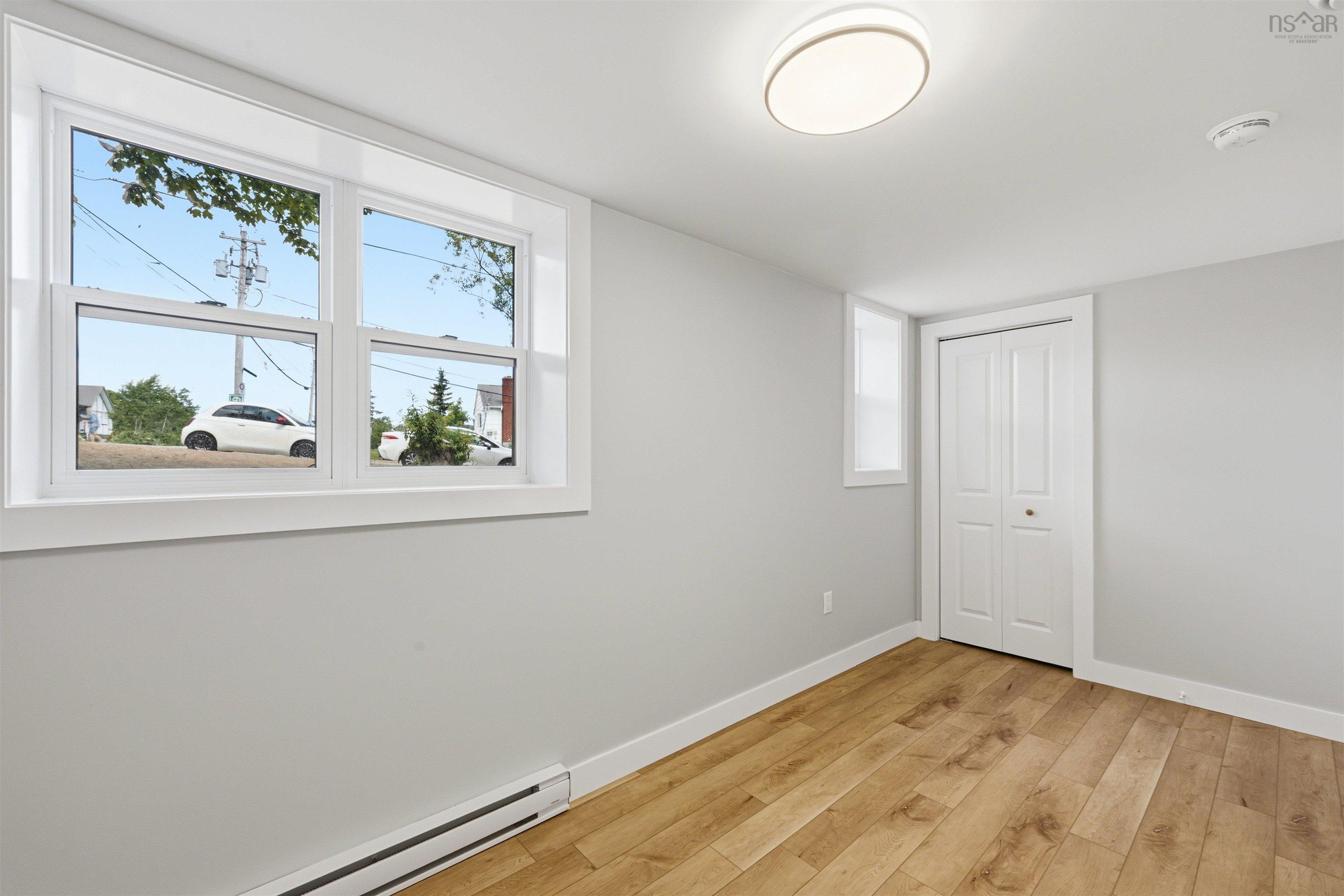 $619,900.00: 1A & 1B Auburn Avenue, Halifax