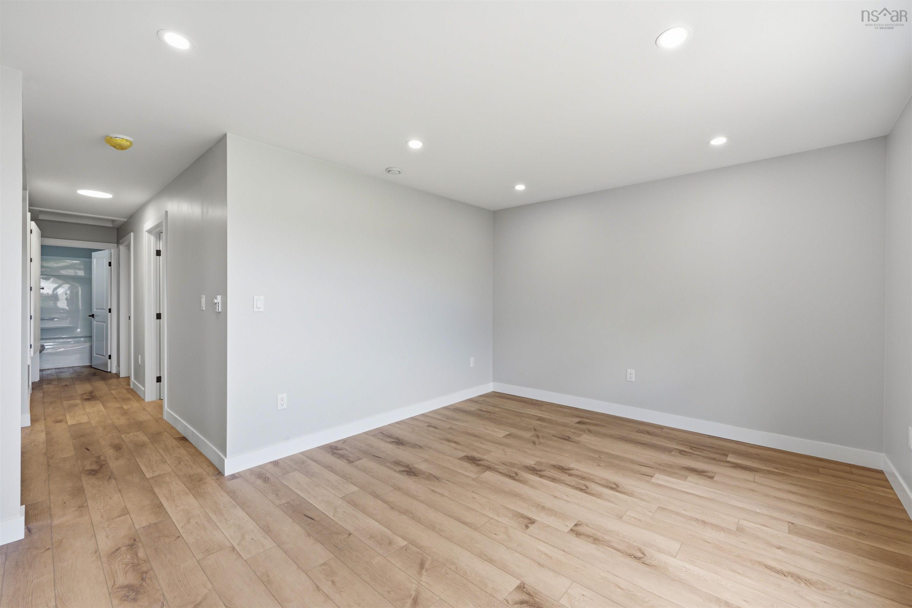 $619,900.00: 1A & 1B Auburn Avenue, Halifax