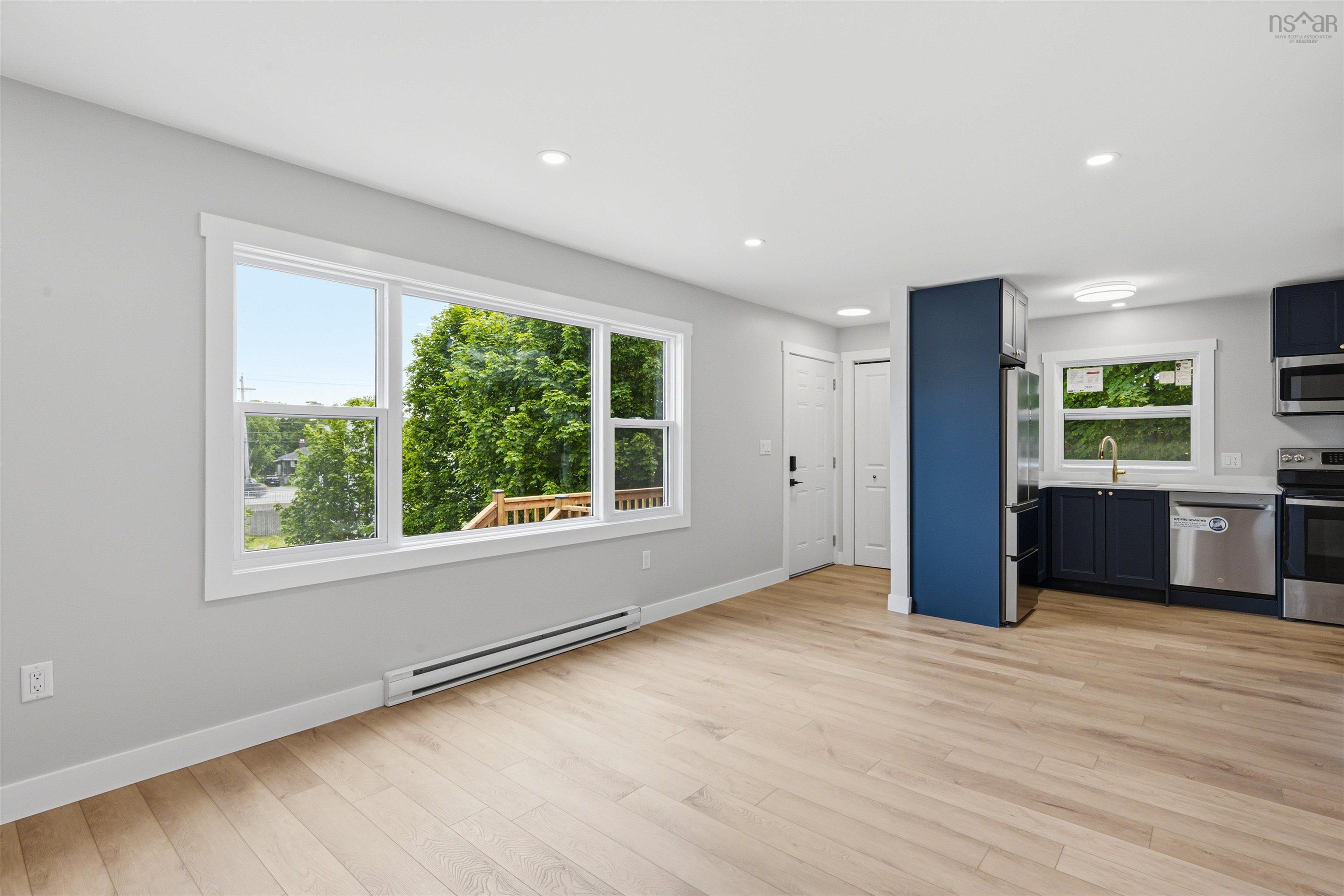 $619,900.00: 1A & 1B Auburn Avenue, Halifax