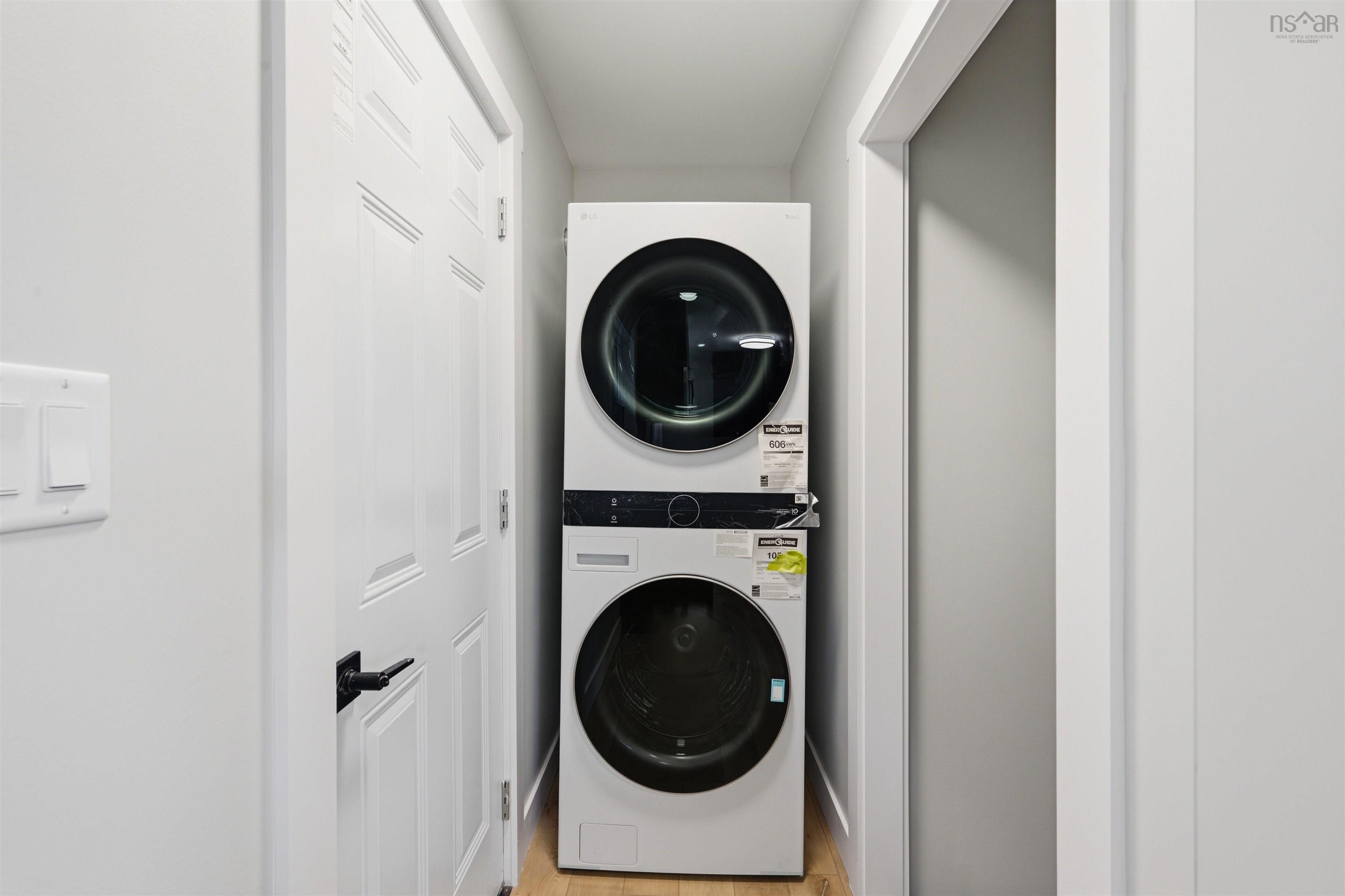 $619,900.00: 1A & 1B Auburn Avenue, Halifax