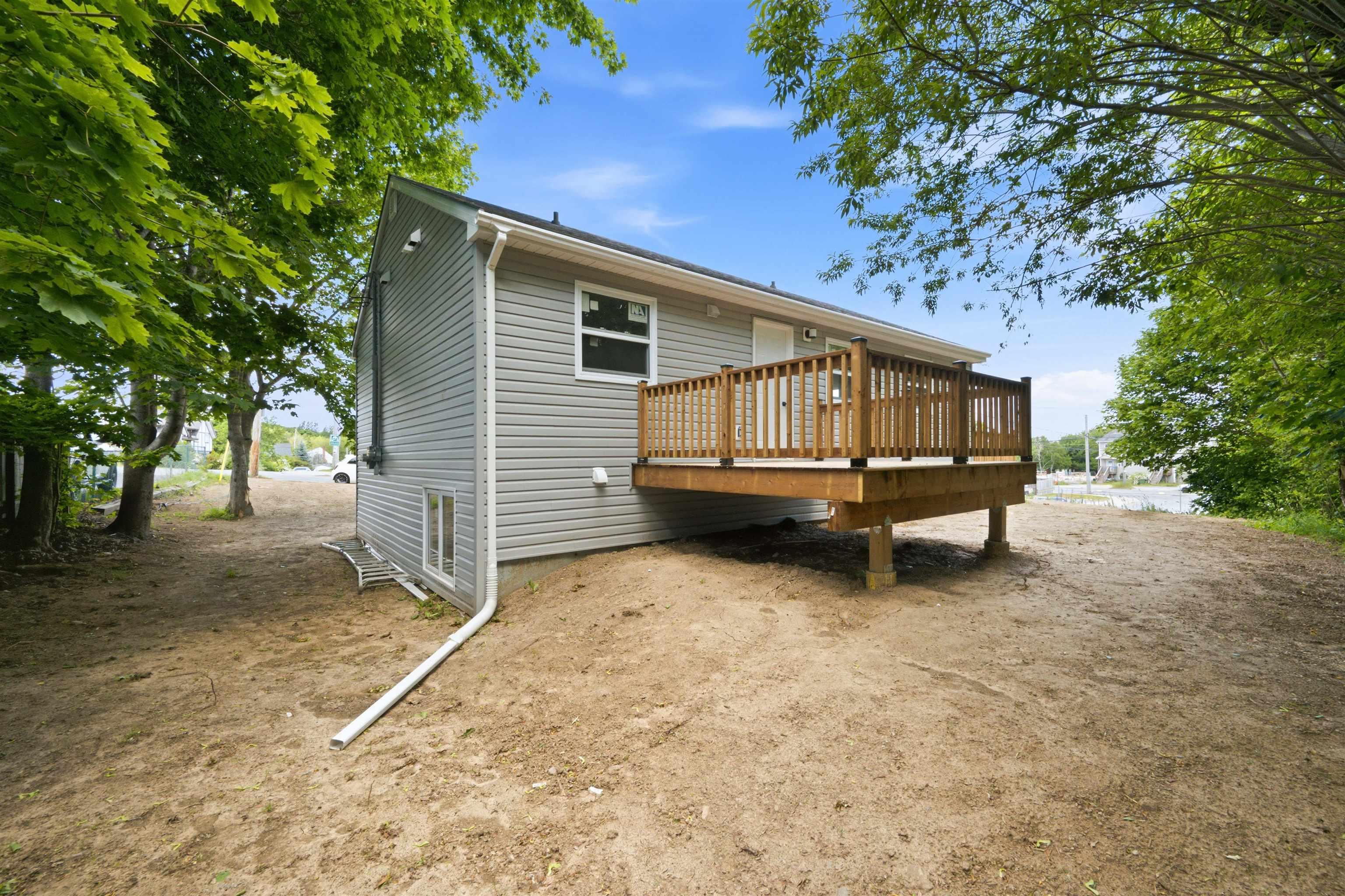 $619,900.00: 1A & 1B Auburn Avenue, Halifax