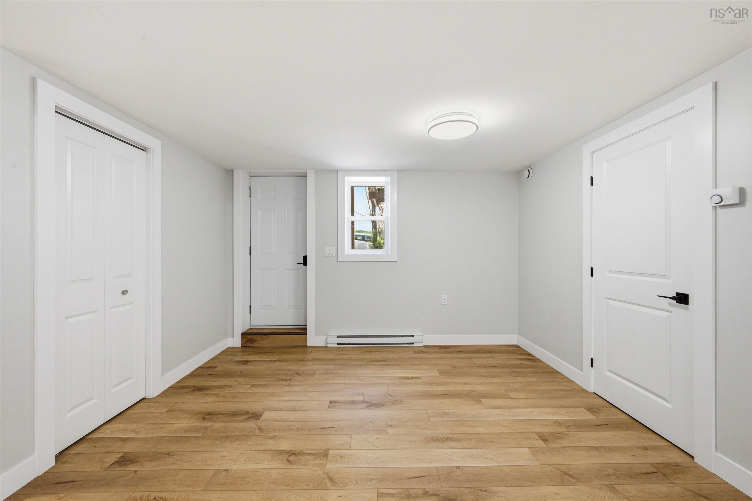 $619,900.00: 1A & 1B Auburn Avenue, Halifax