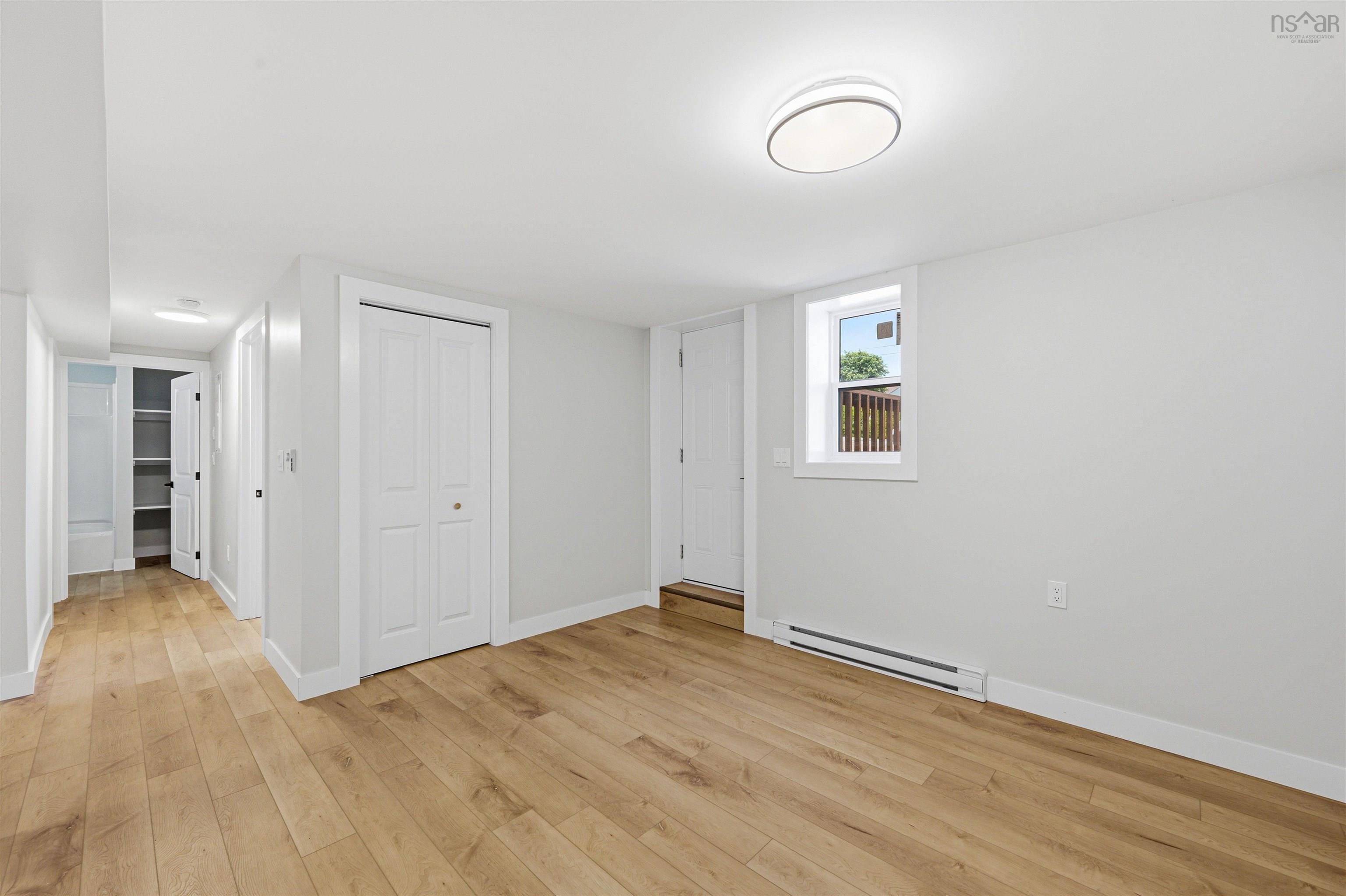 $619,900.00: 1A & 1B Auburn Avenue, Halifax