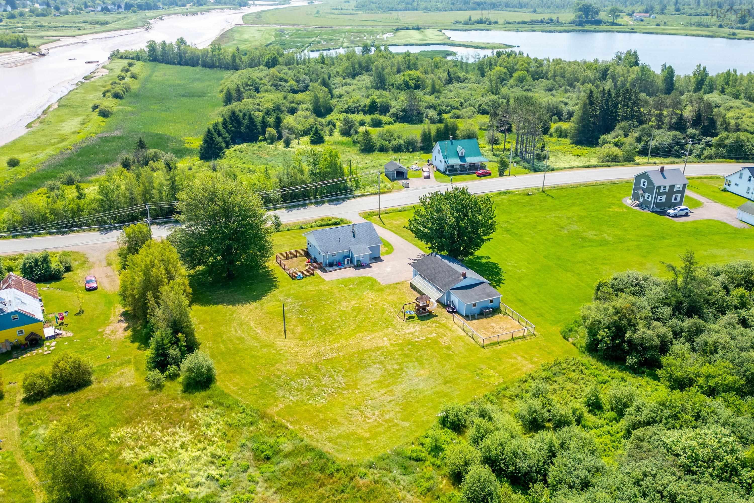 $234,900.00: 4875 Highway 242, Maccan