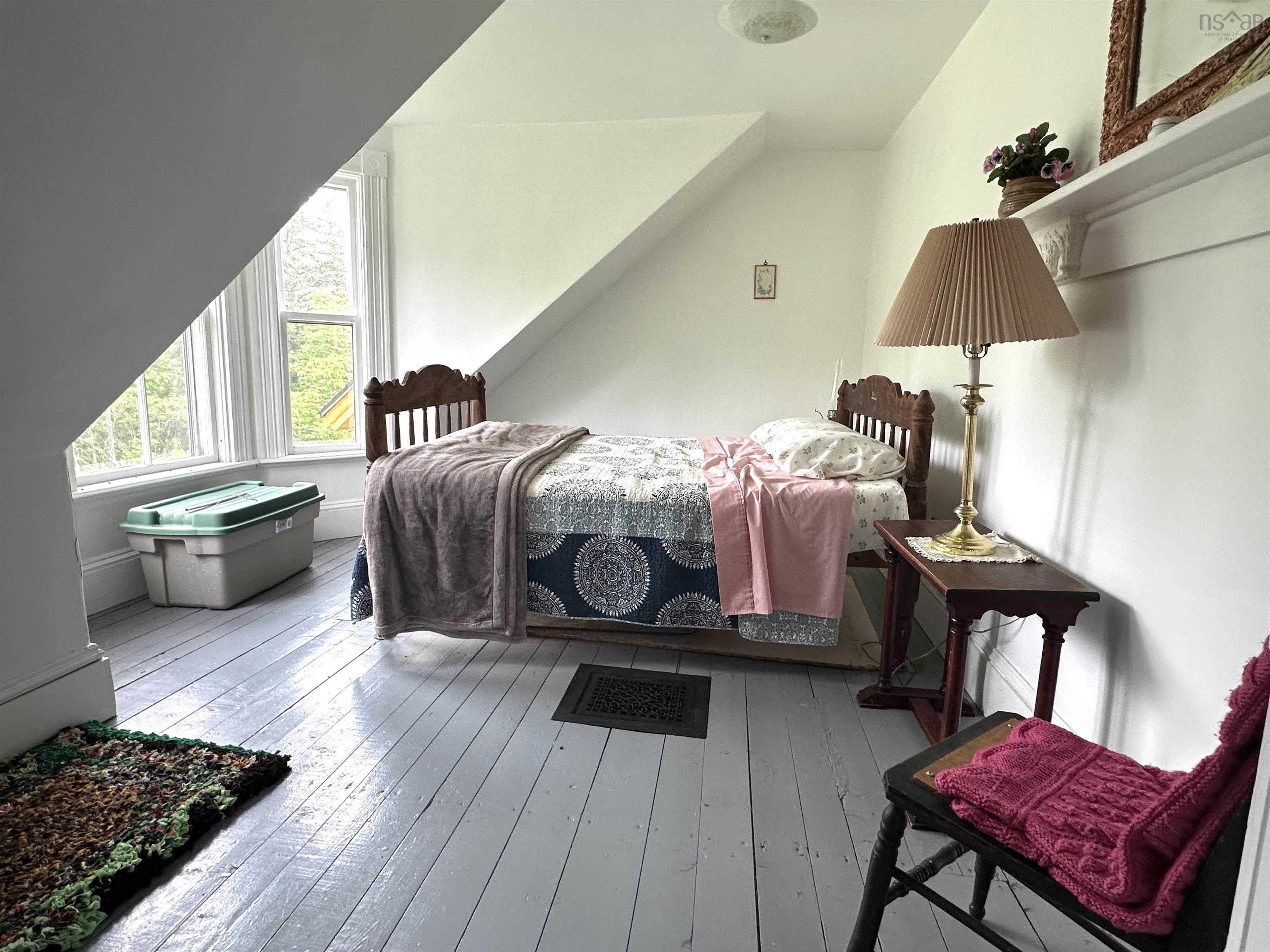 $235,000.00: 768 Brooklyn Shore Road, Beach Meadows