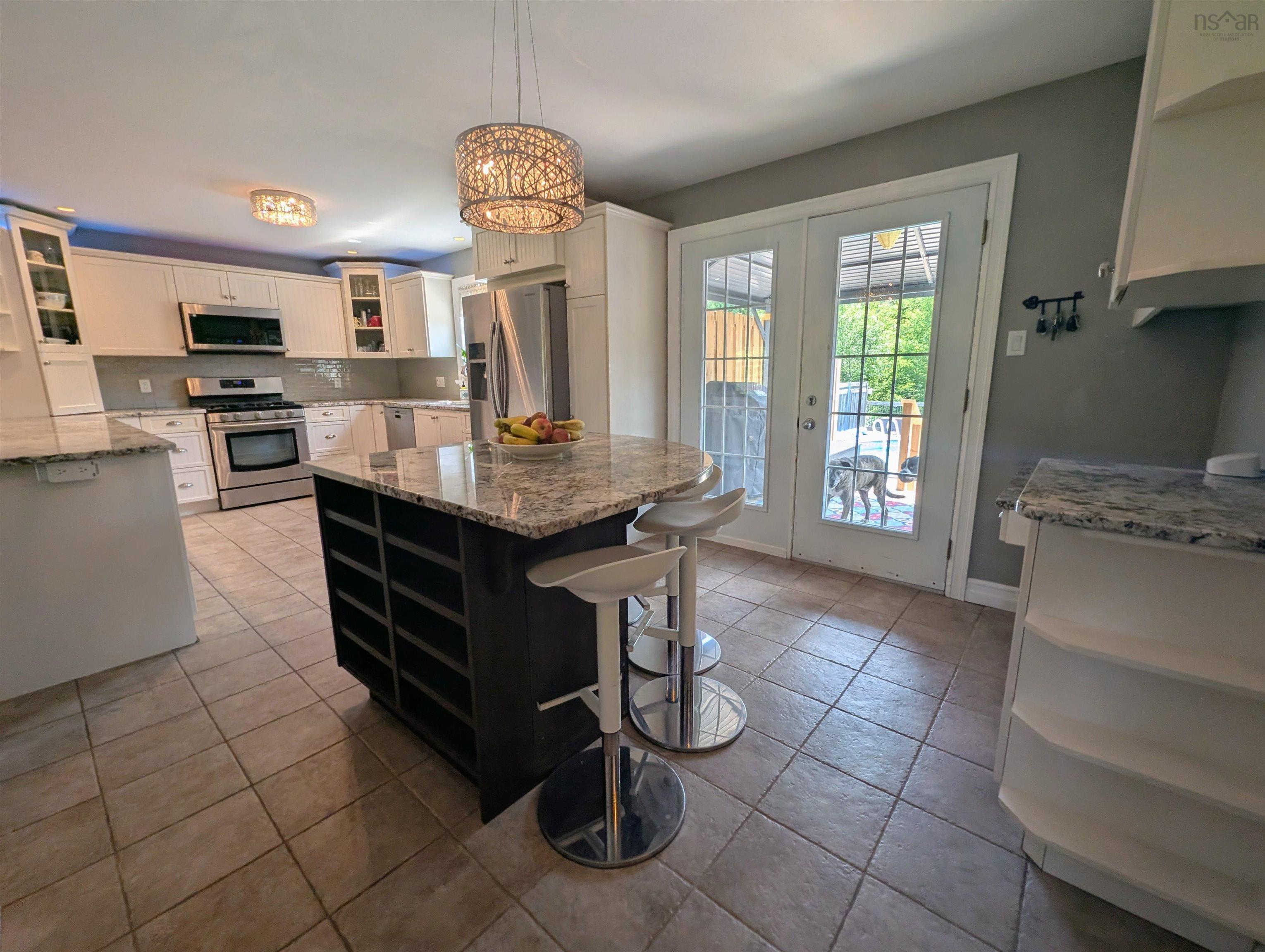 $874,900.00: 94 Valerie Court, Windsor Junction