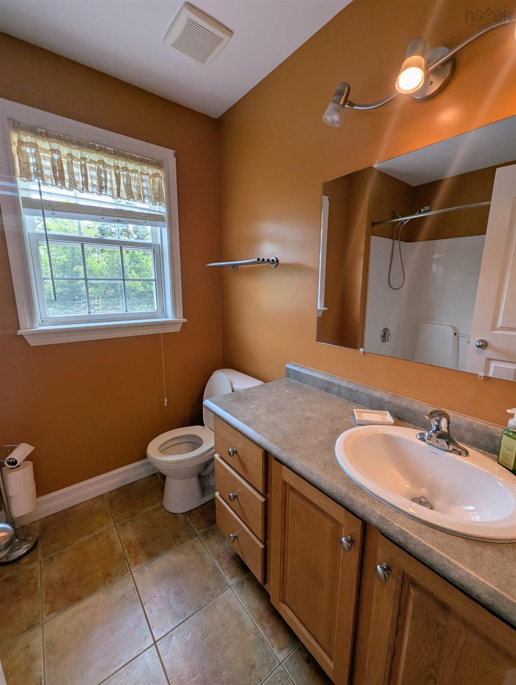 $874,900.00: 94 Valerie Court, Windsor Junction