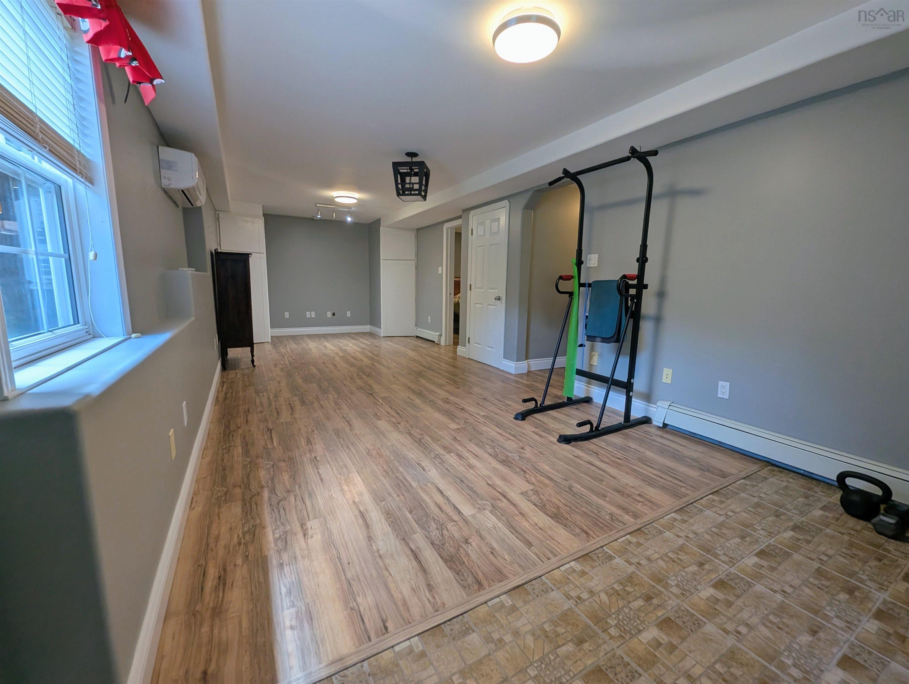$874,900.00: 94 Valerie Court, Windsor Junction