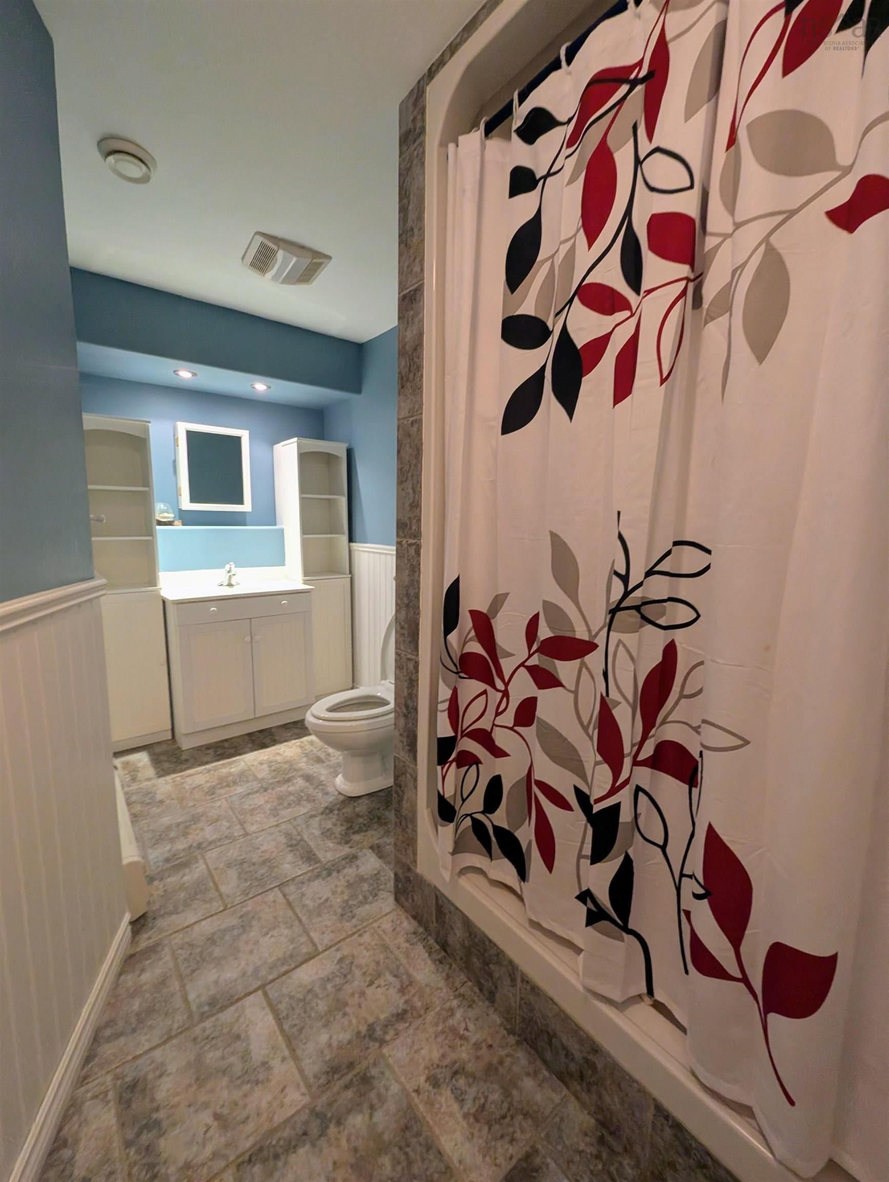 $874,900.00: 94 Valerie Court, Windsor Junction