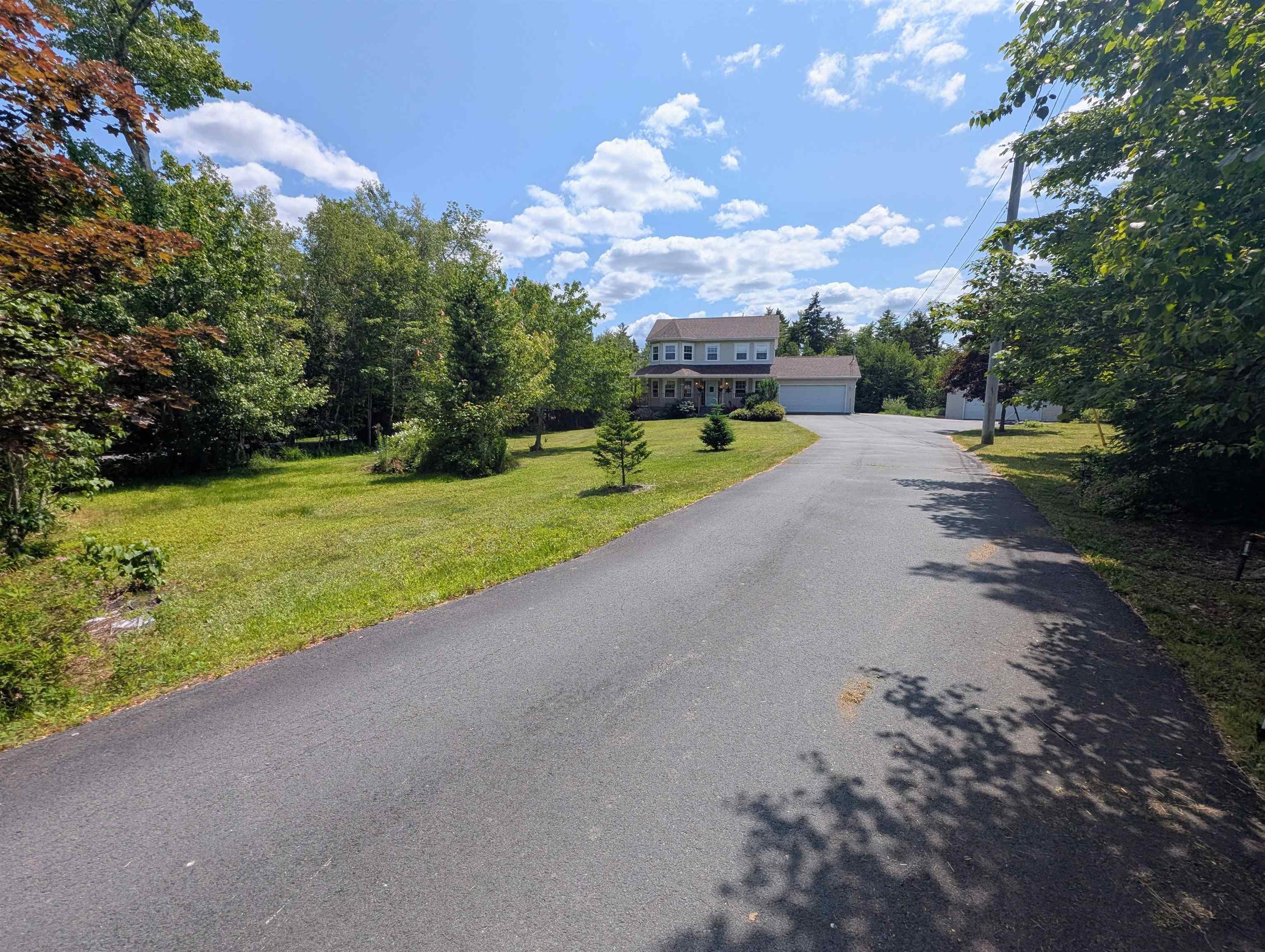 $874,900.00: 94 Valerie Court, Windsor Junction