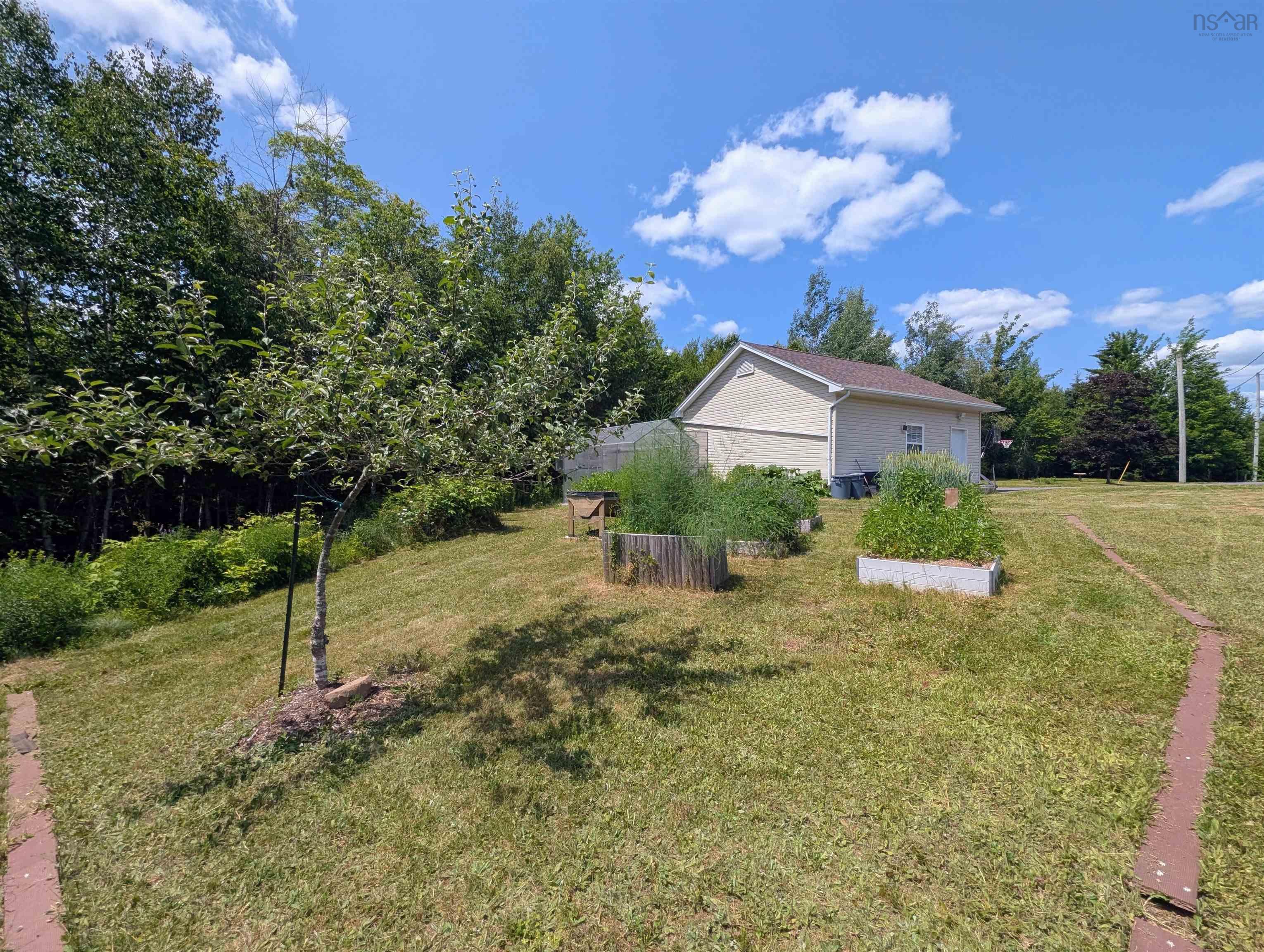 $874,900.00: 94 Valerie Court, Windsor Junction