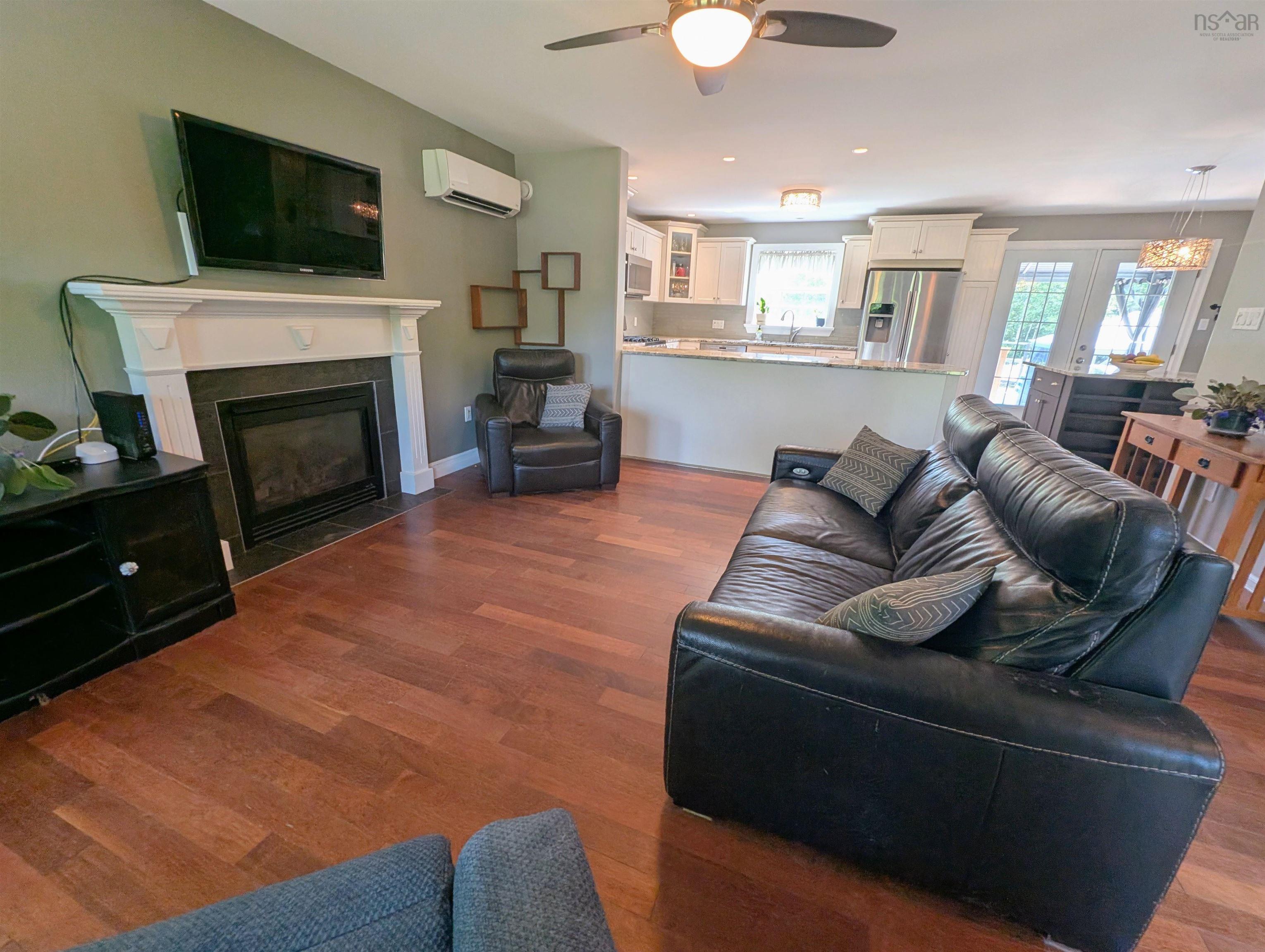 $874,900.00: 94 Valerie Court, Windsor Junction