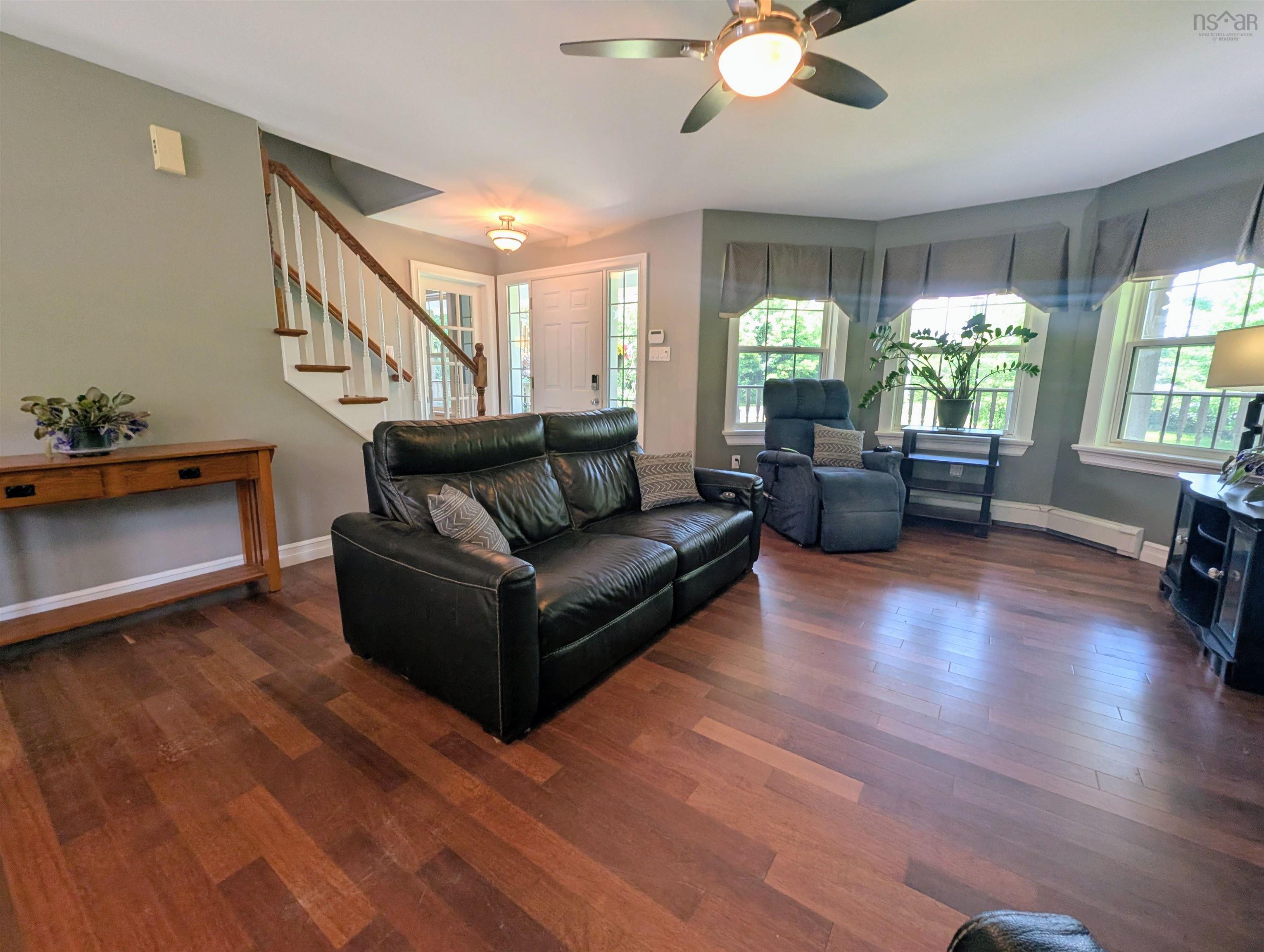 $874,900.00: 94 Valerie Court, Windsor Junction