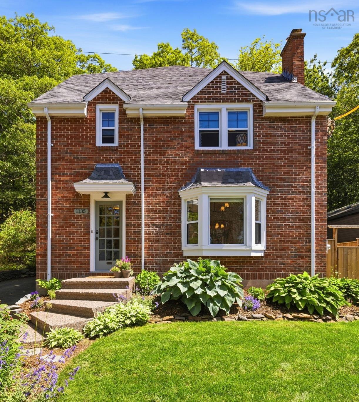 $1,690,000.00: 1135 Rockcliffe Street, Halifax