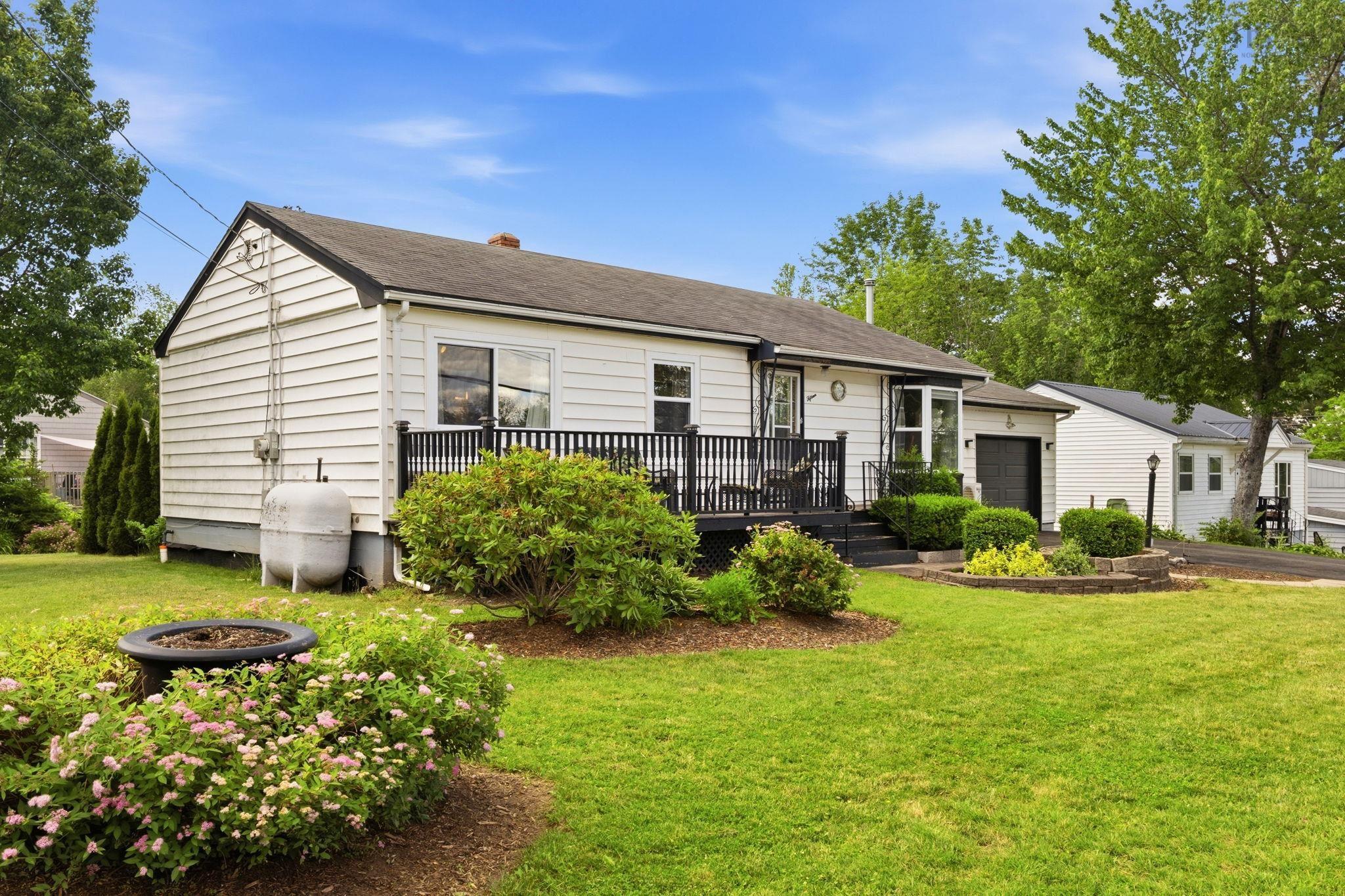 15 Sibley Street, Waverley, NS (MLS 202616961)