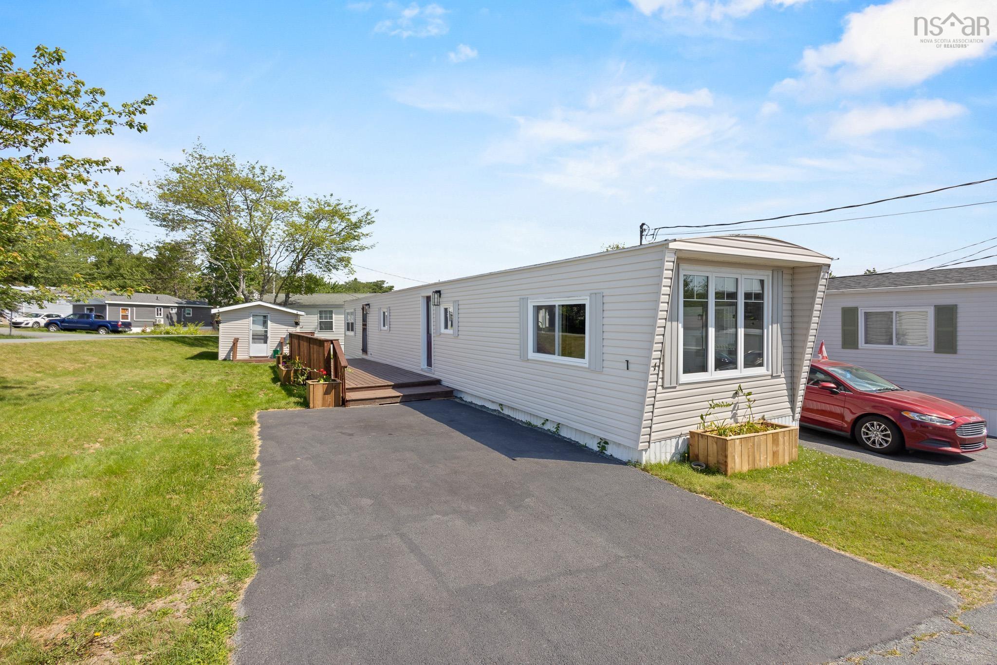 1 Bishop Avenue, Dartmouth, NS (MLS® 202617025)