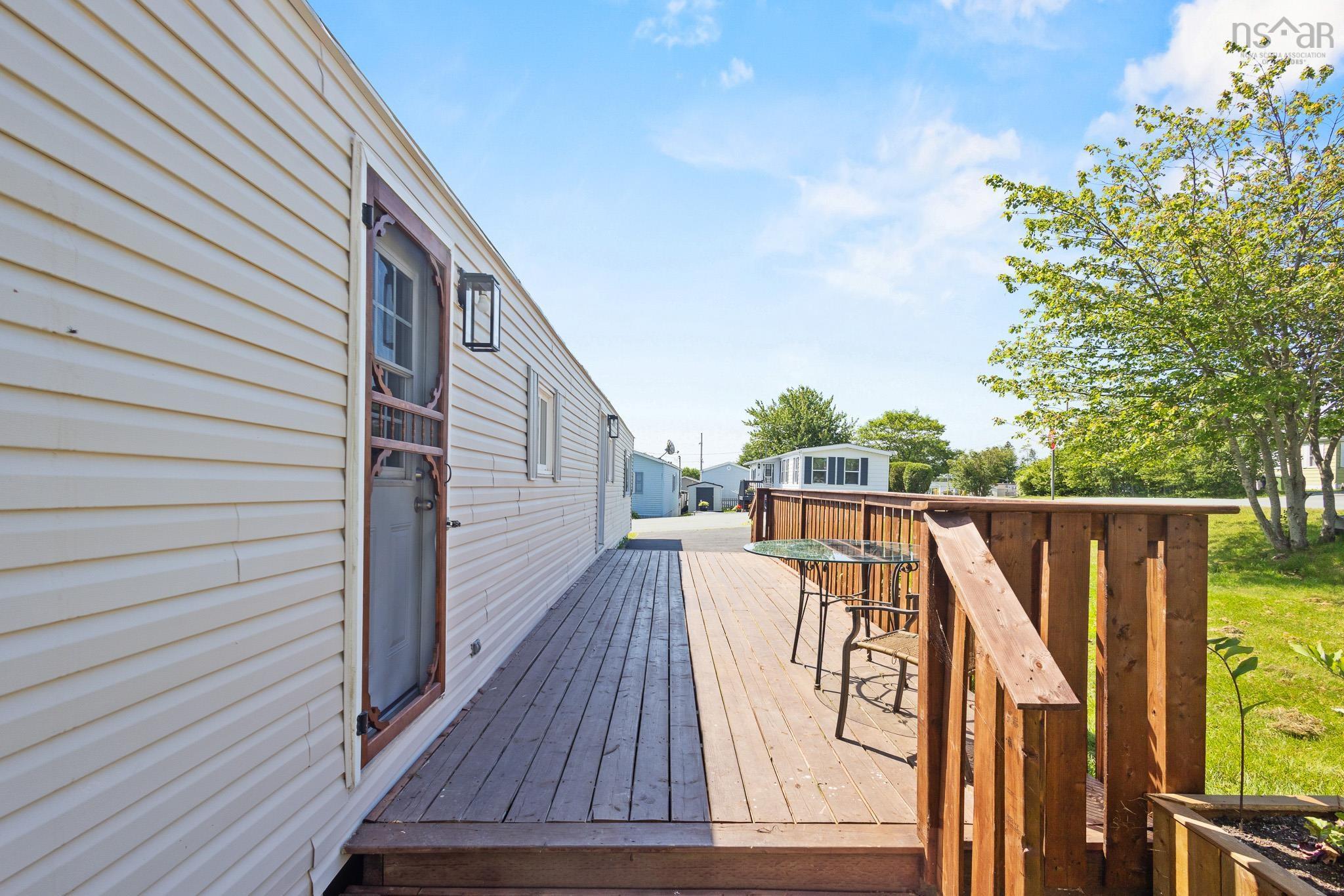 1 Bishop Avenue, Dartmouth, NS (MLS 202617025)