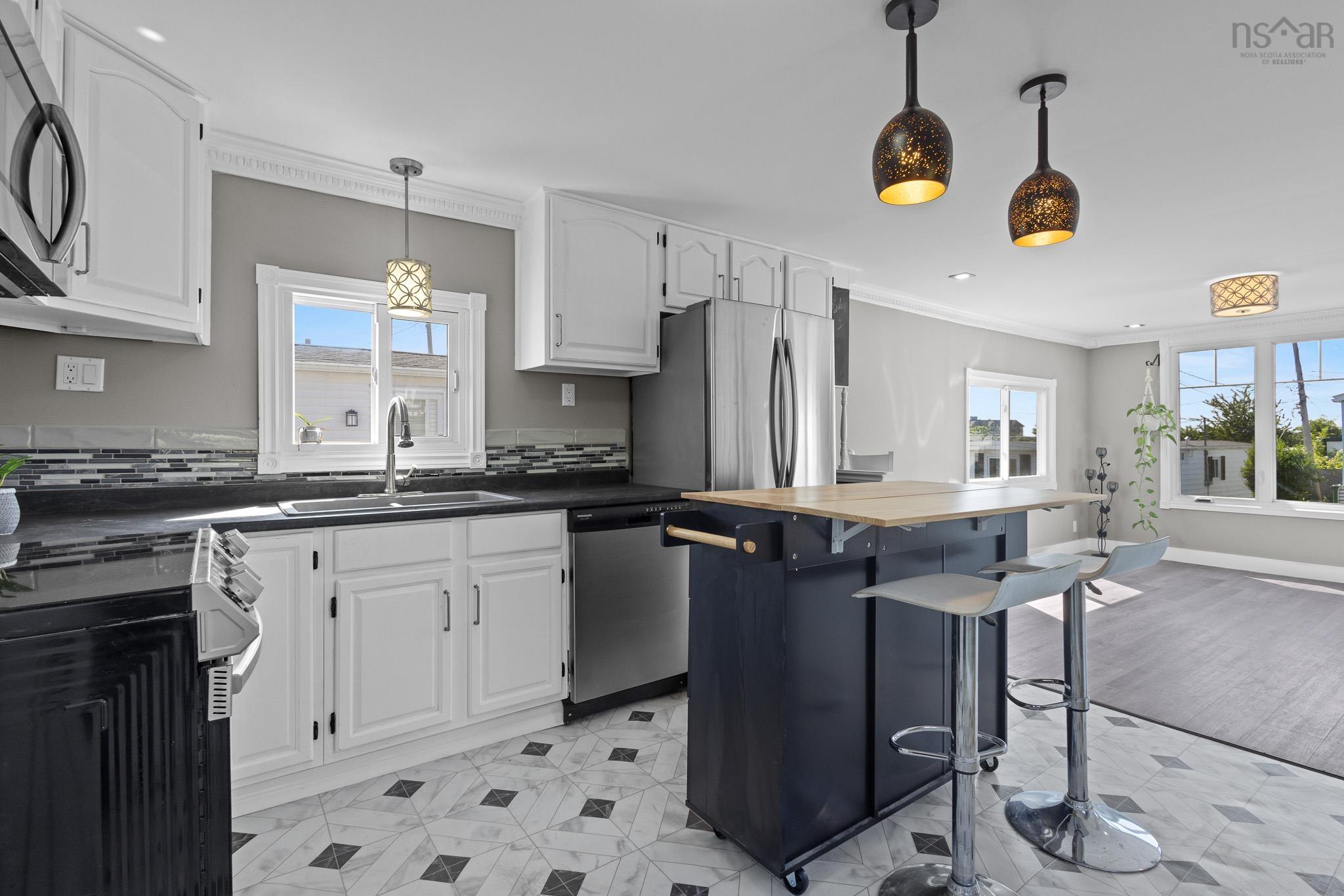 1 Bishop Avenue, Dartmouth, NS (MLS 202617025)