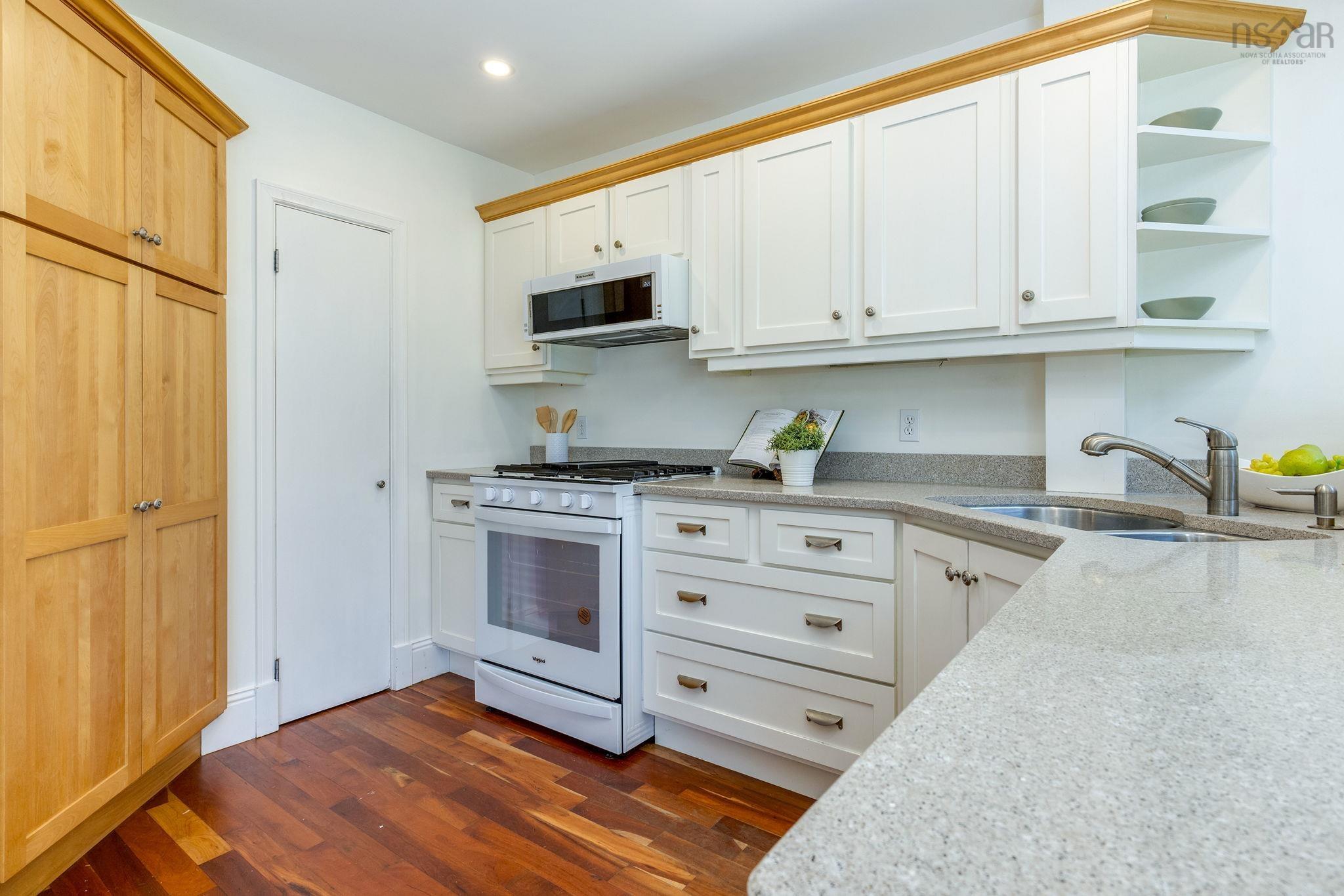 $699,900.00: 5525 Cabot Place, Halifax