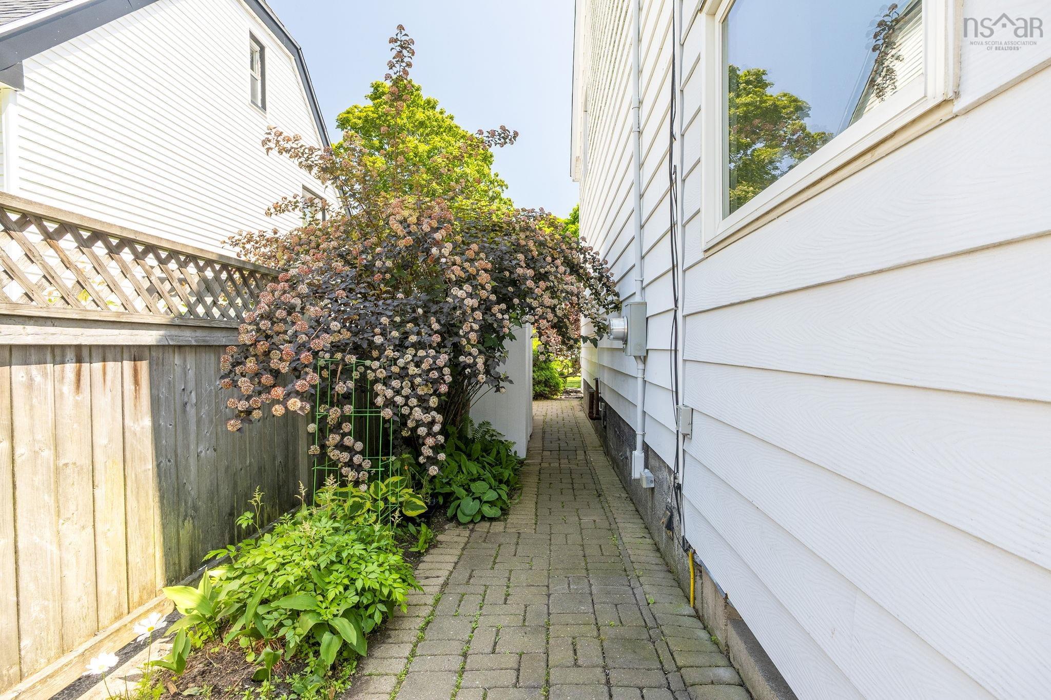 $699,900.00: 5525 Cabot Place, Halifax