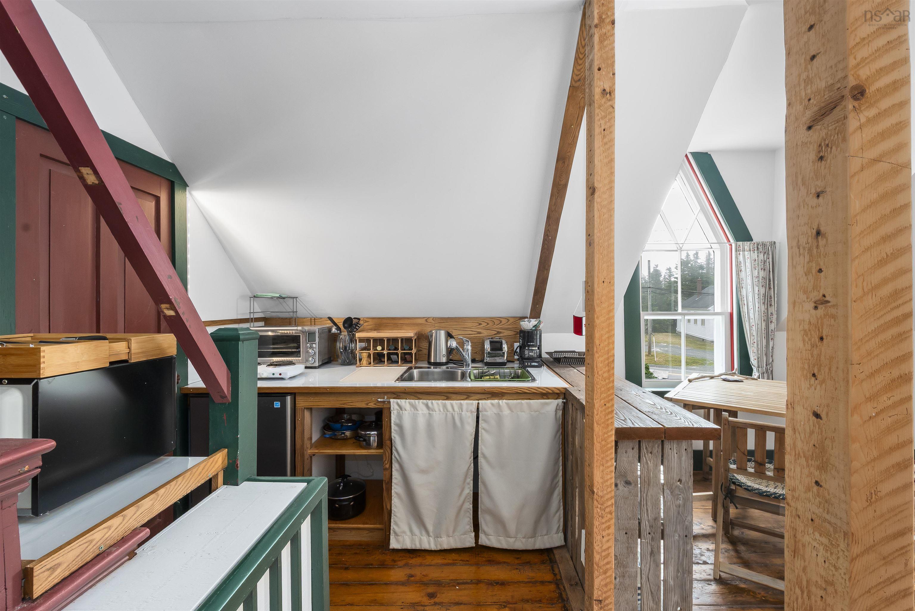 $599,000.00: 8580 Peggys Cove, Indian Harbour