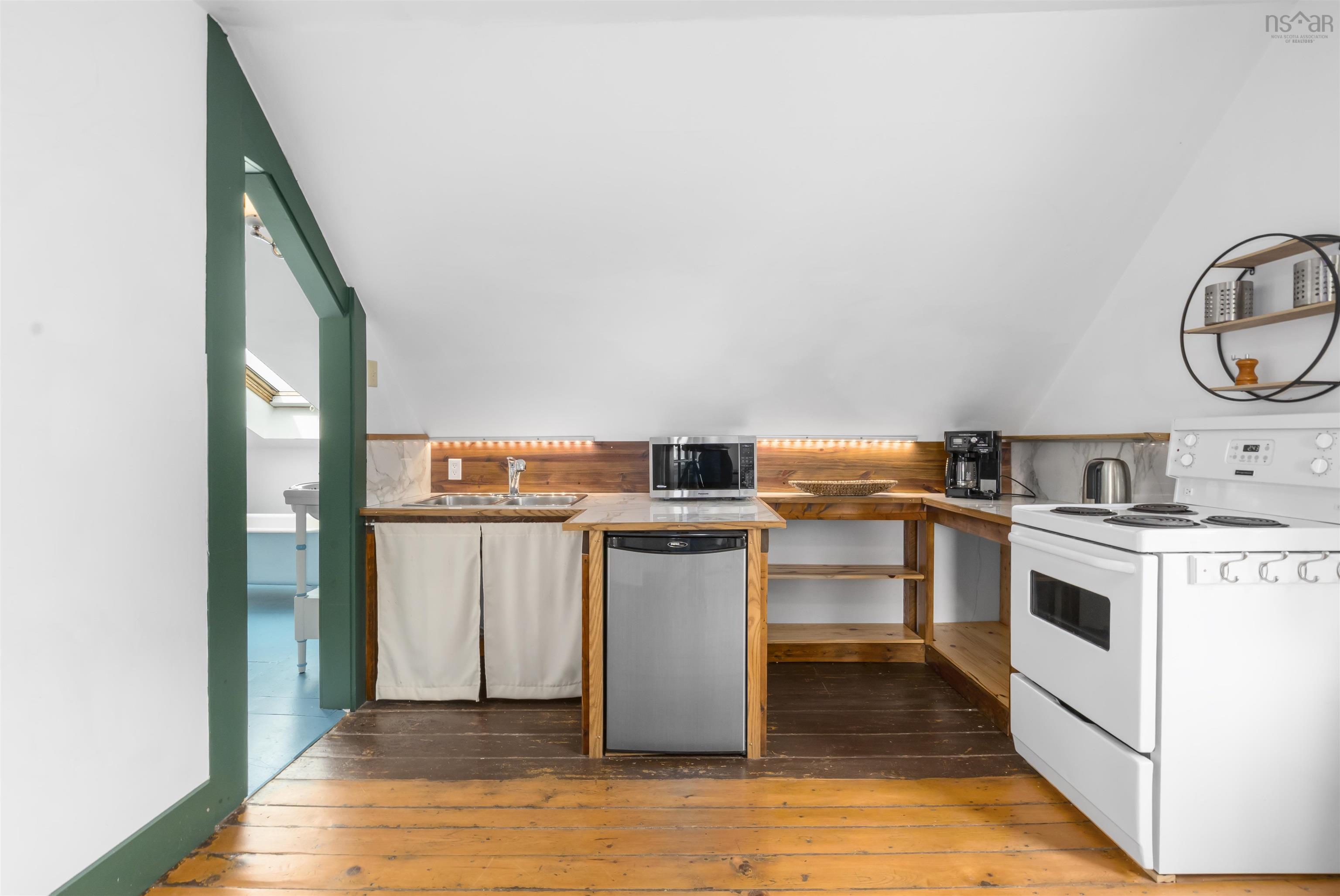$599,000.00: 8580 Peggys Cove, Indian Harbour