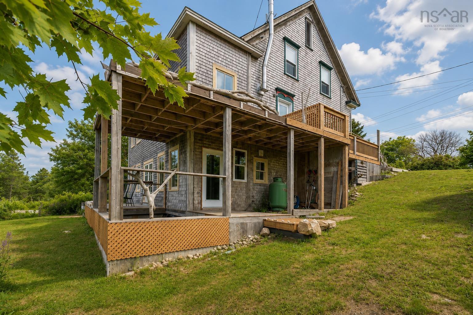 $599,000.00: 8580 Peggys Cove, Indian Harbour
