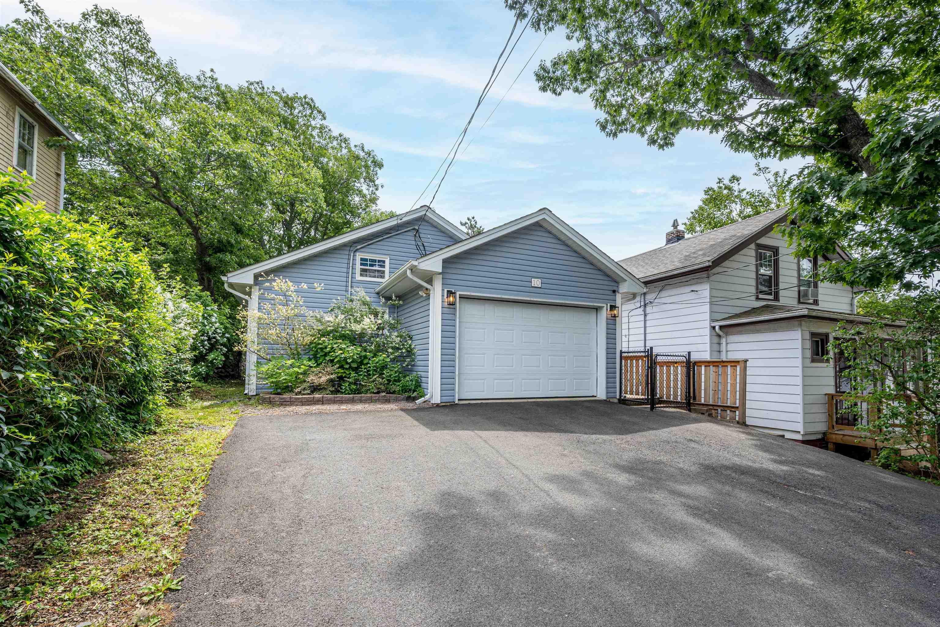 10 Carleton Street, Dartmouth, NS (MLS® 202617109)