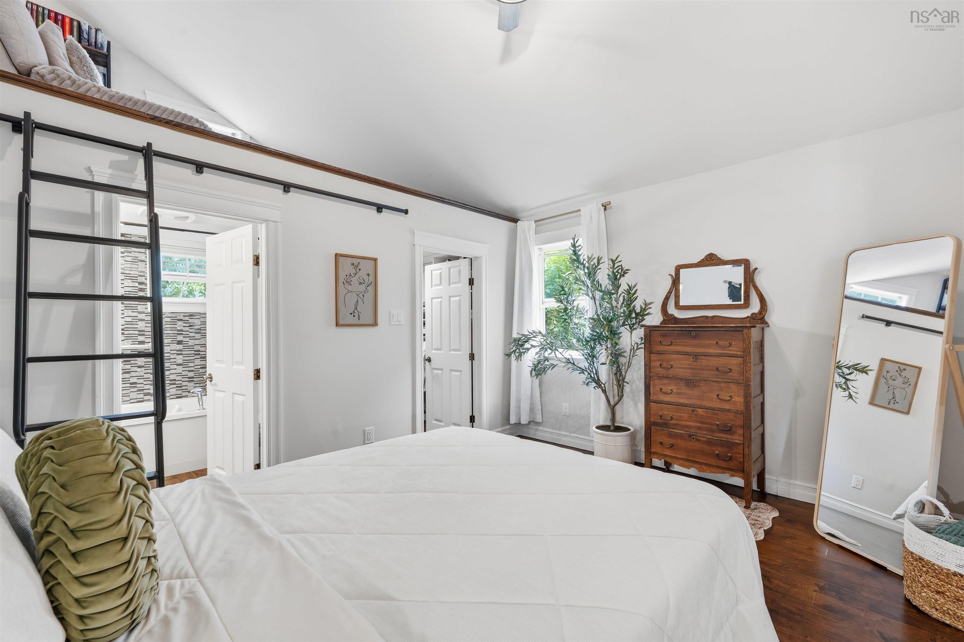 10 Carleton Street, Dartmouth, NS (MLS 202617109)