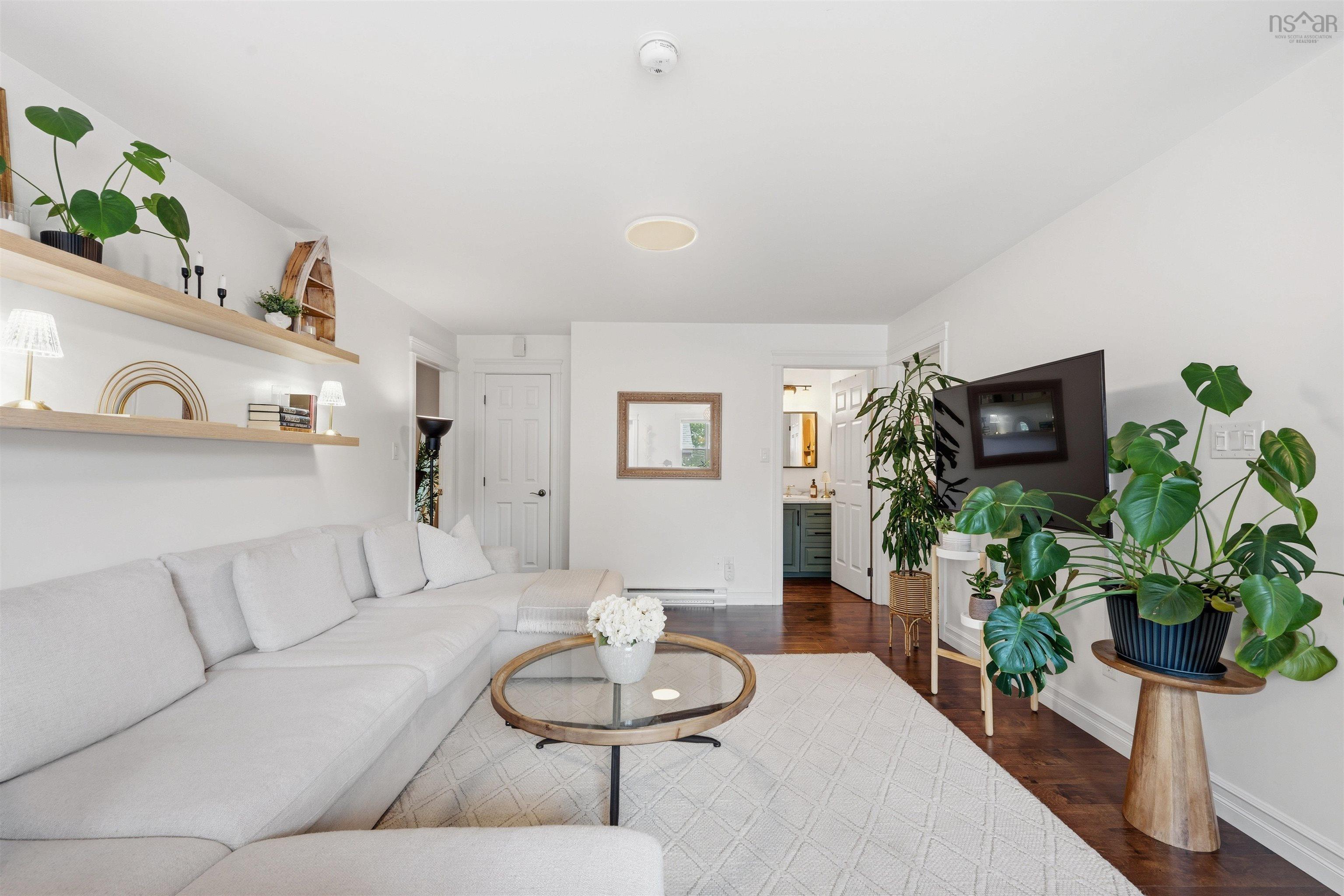 10 Carleton Street, Dartmouth, NS (MLS 202617109)