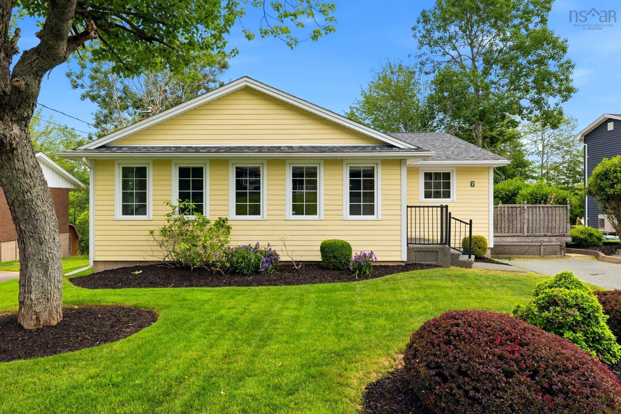 7 Oakley Avenue, Halifax, NS (MLS® 202617116)