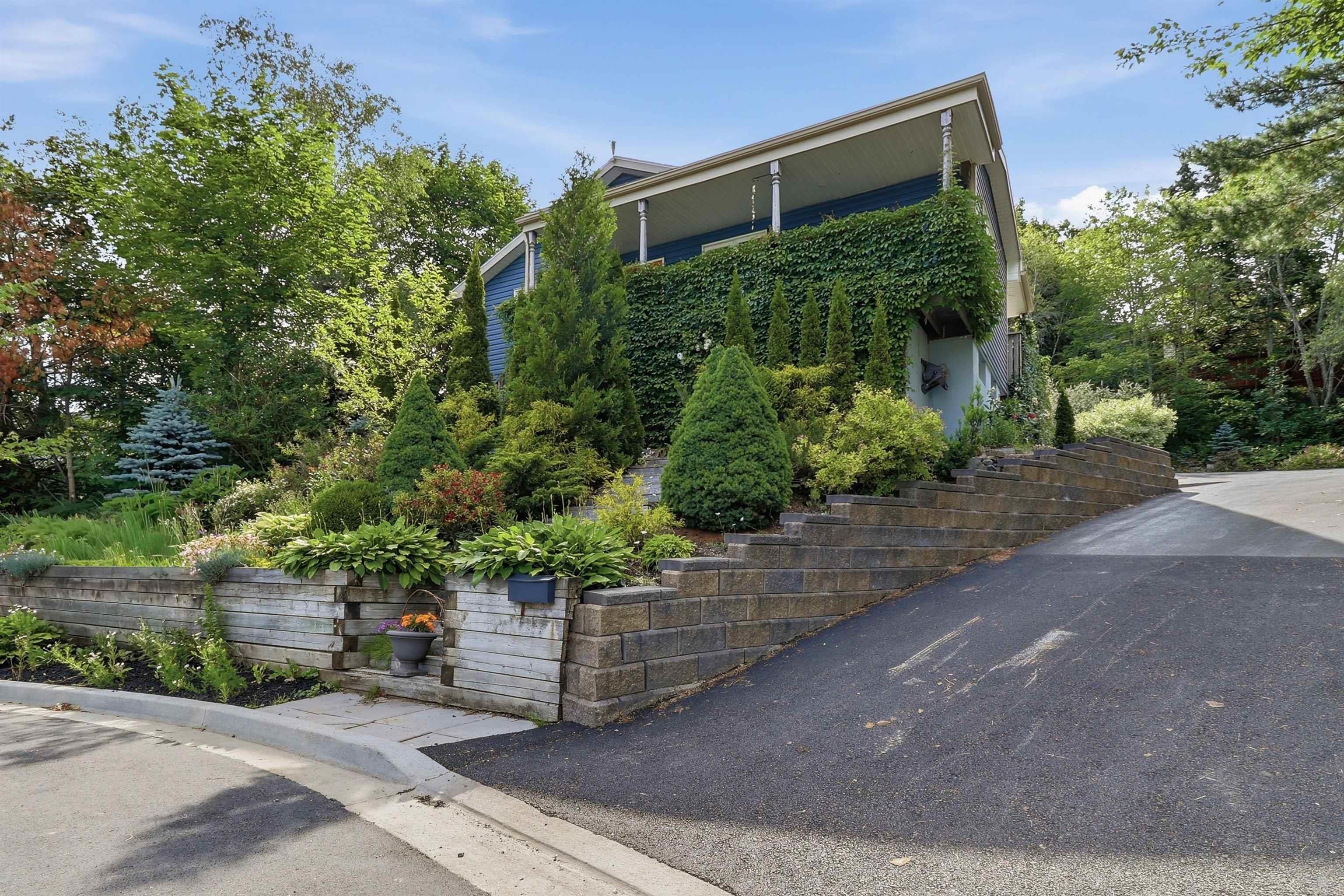 24 Winsloe Drive, Lower Sackville, NS (MLS® 202617119) | Lower Sackville Real Estate | RE/MAX Halifax