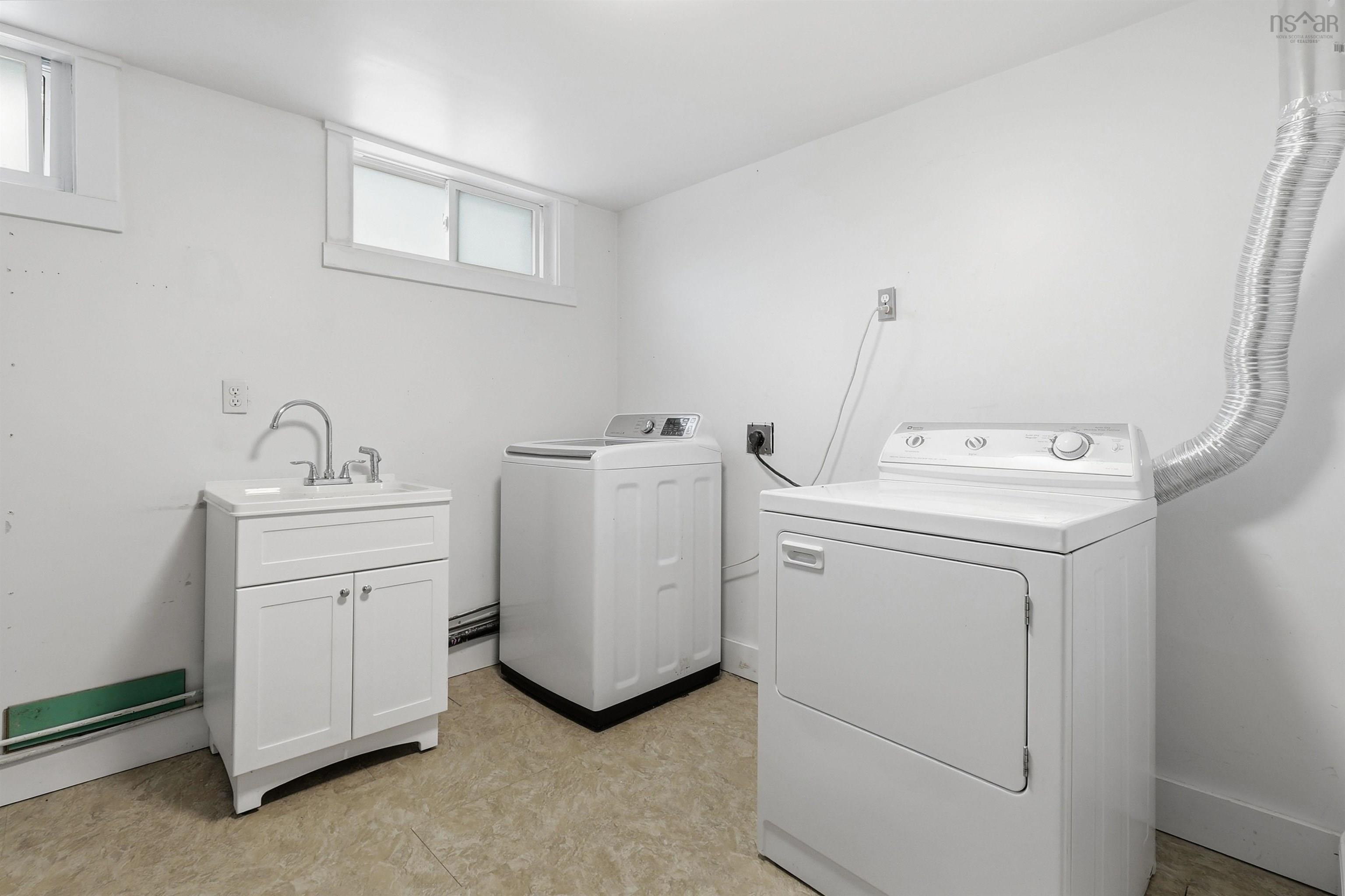 $599,900.00: 24 Winsloe Drive, Lower Sackville