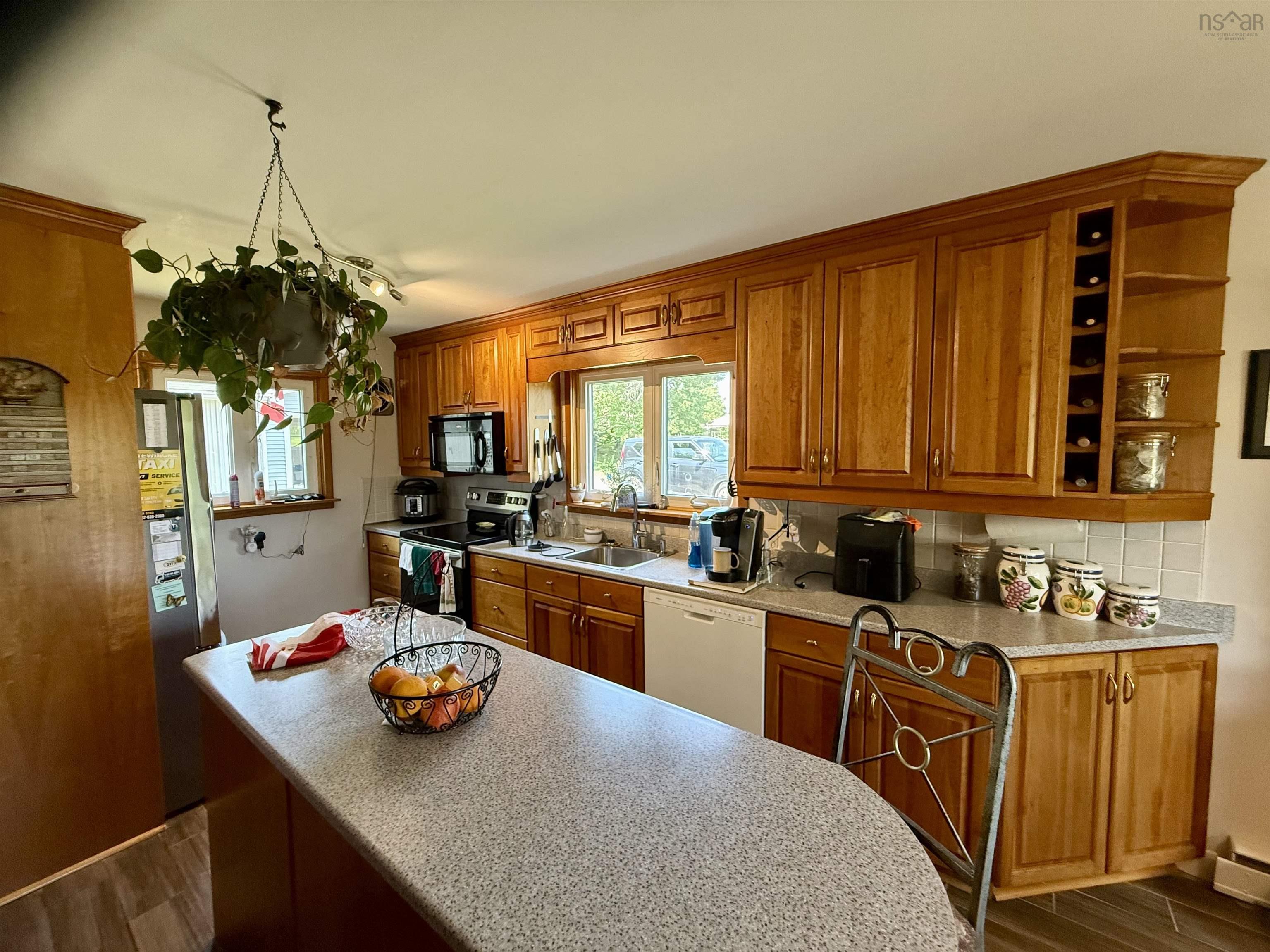 $485,000.00: 2246 Highway 2 Highway, Milford